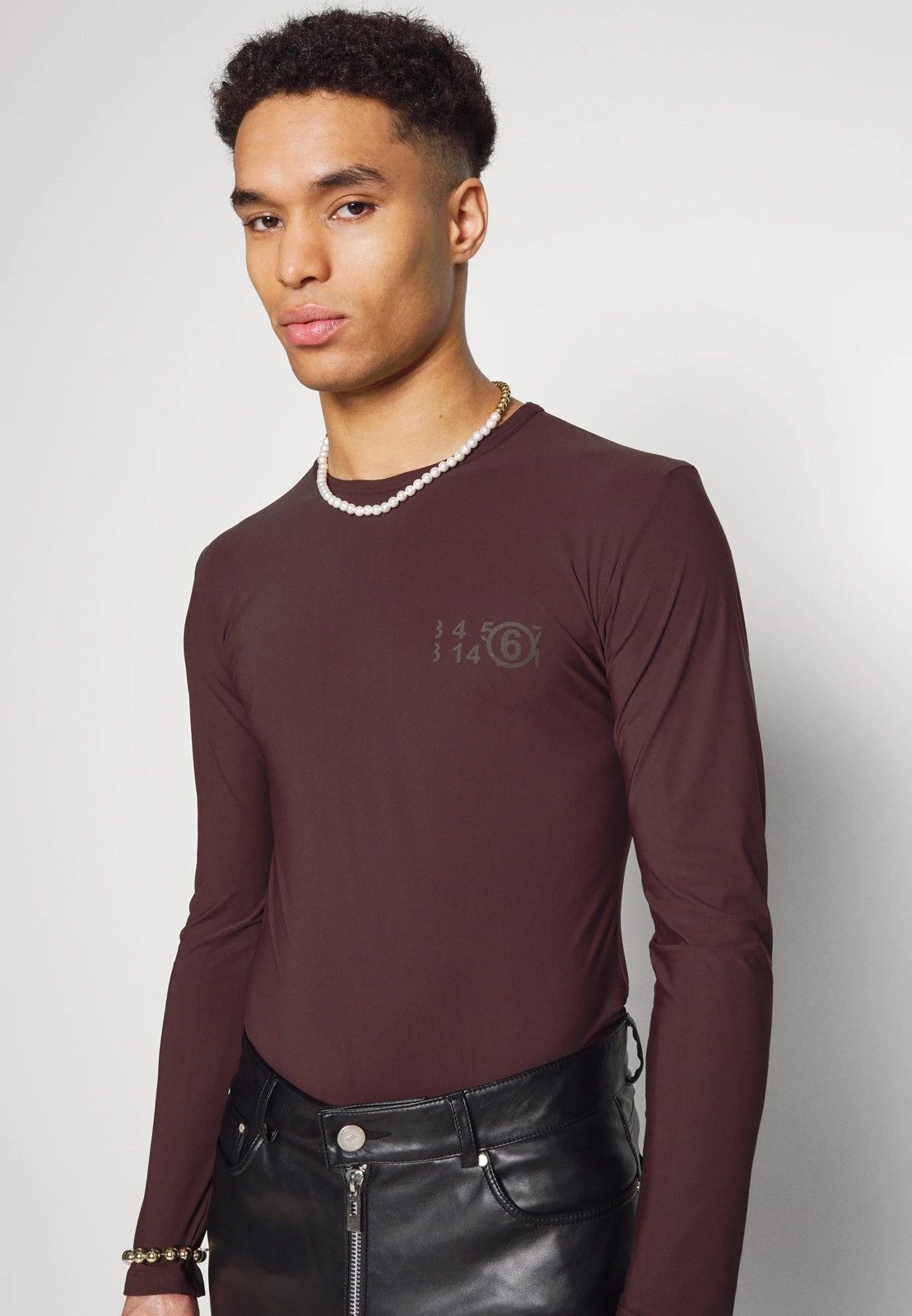 Maison Margiela !DS! SS23 Maison Margiela Printed Logo Chocolate Long Sleeve Size US M / EU 48-50 / 2 - 7 Thumbnail