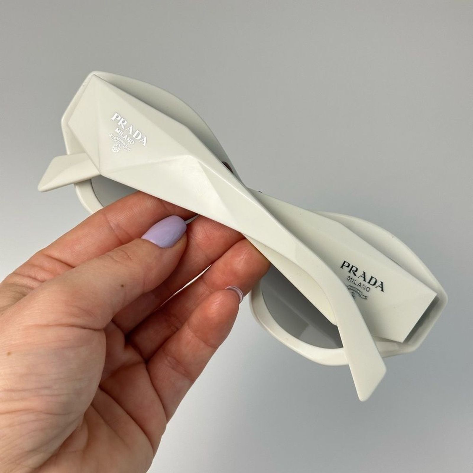 Prada NEW PRADA Sunglasses PR07YSF 142130 White GreyGradient Women Size ONE SIZE - 9 Thumbnail
