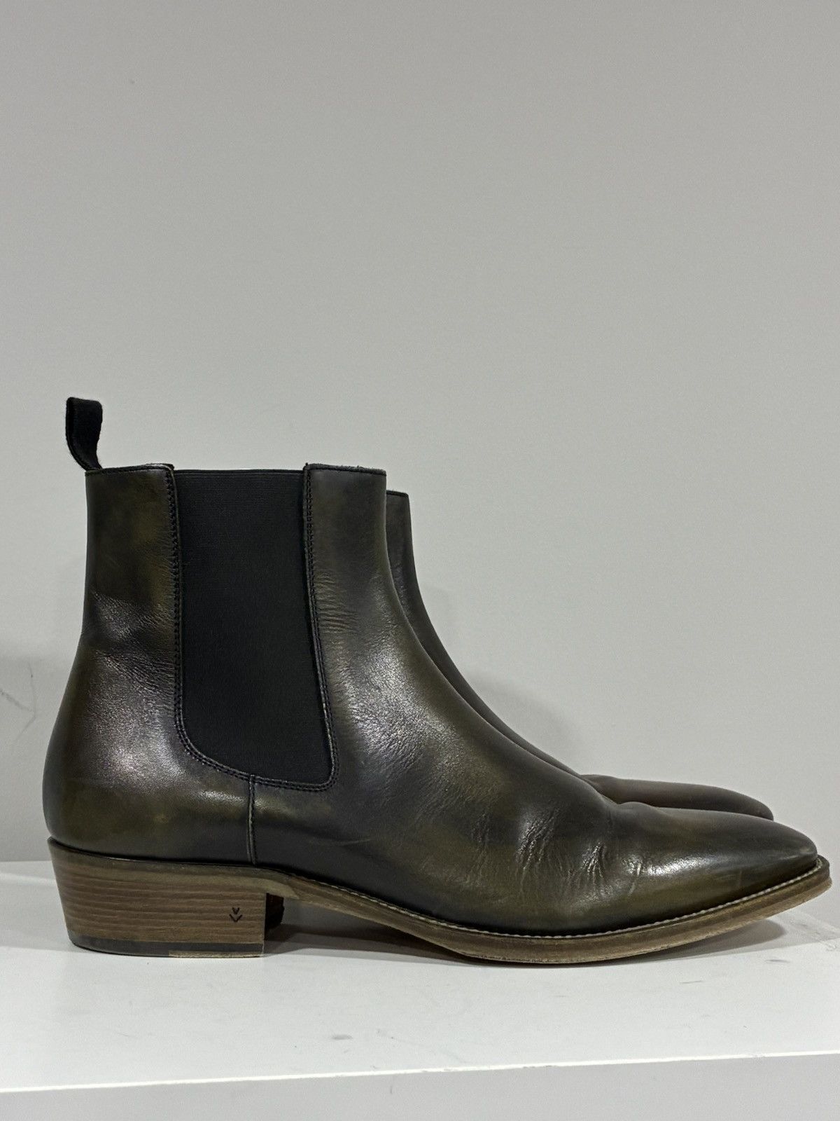 John Varvatos Ludlow Chelsea Boot Size 12 Size US 12 / EU 45 - 9 Thumbnail