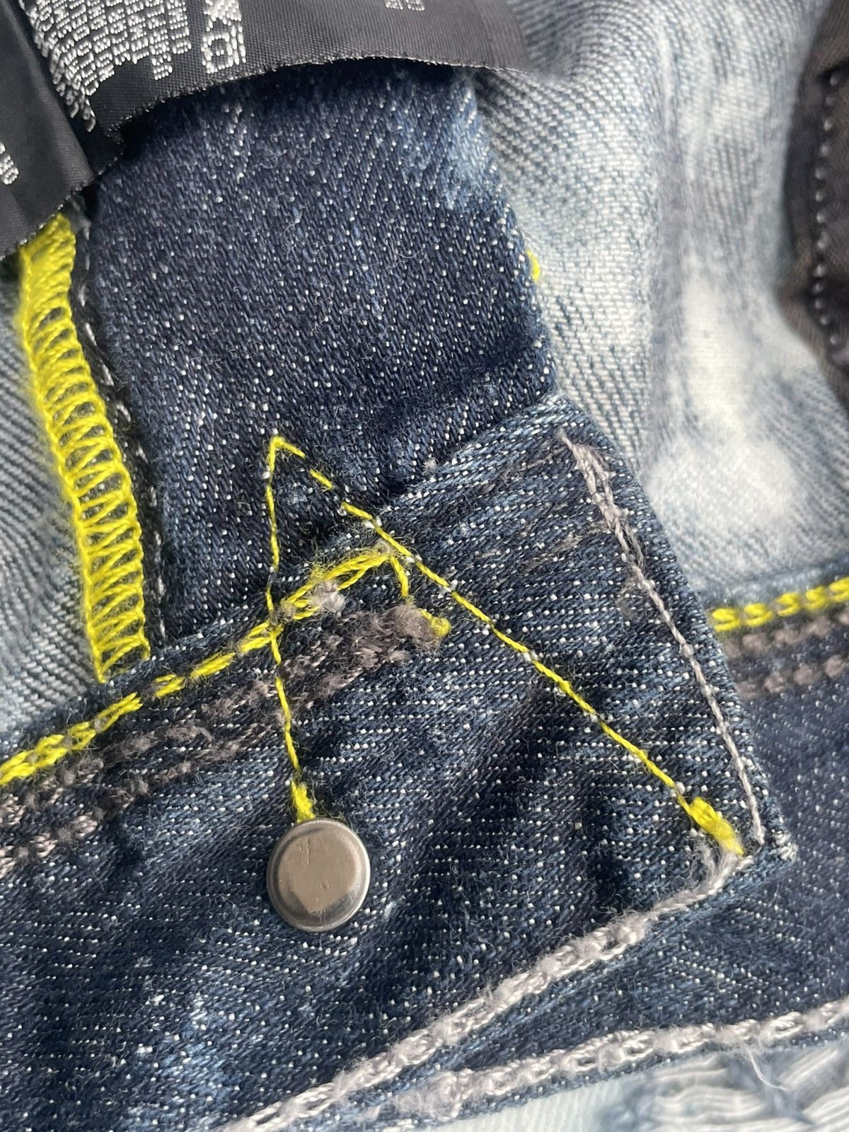 DKNY × Designer DKNY Bleach & Distresed Denim Size US 40 / EU 56 - 14 Thumbnail