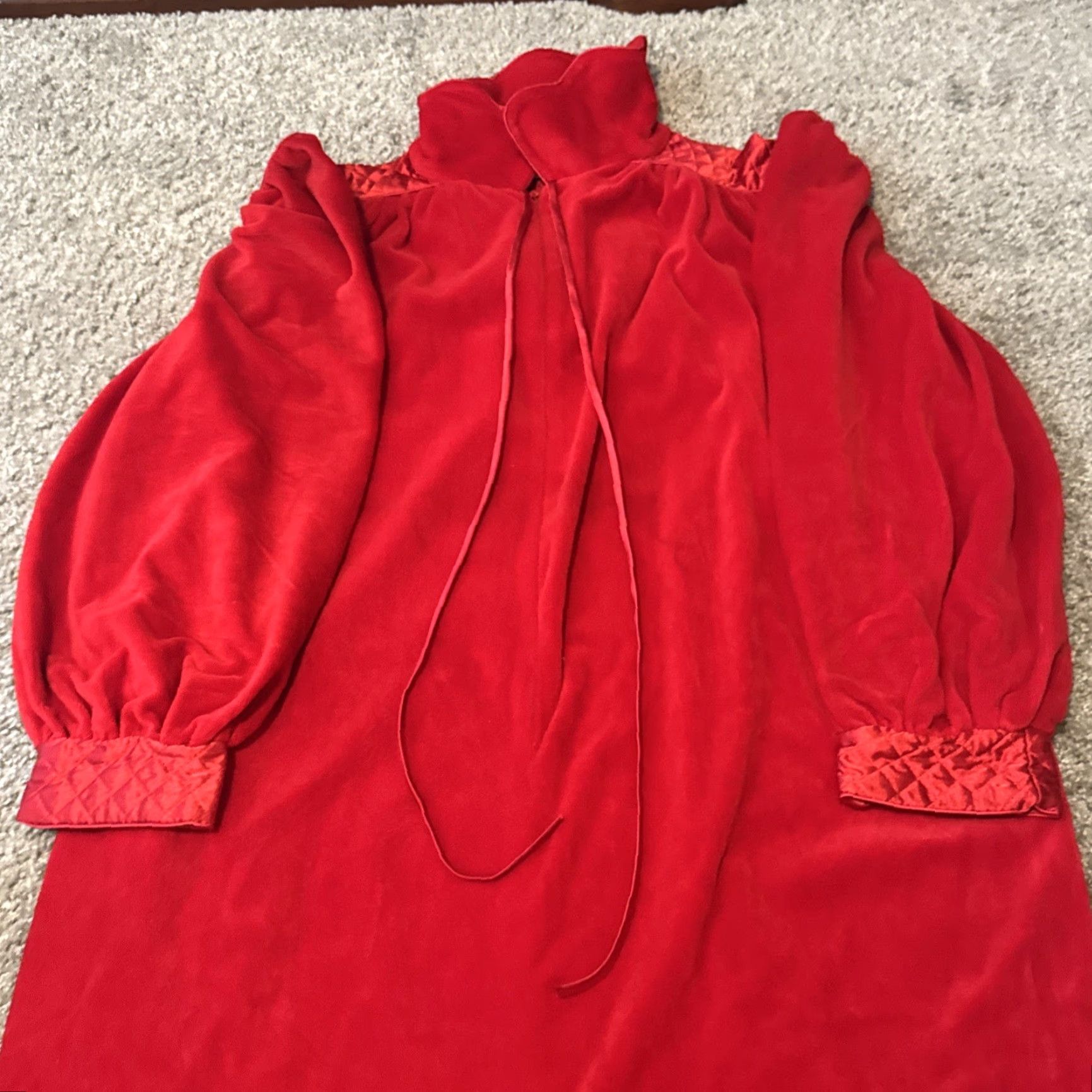 Pierre Cardin VINTAGE Pierre Cardin Nightgown Robe Red Velour Women’s Medium M Eveningwear Size ONE SIZE - 4 Thumbnail