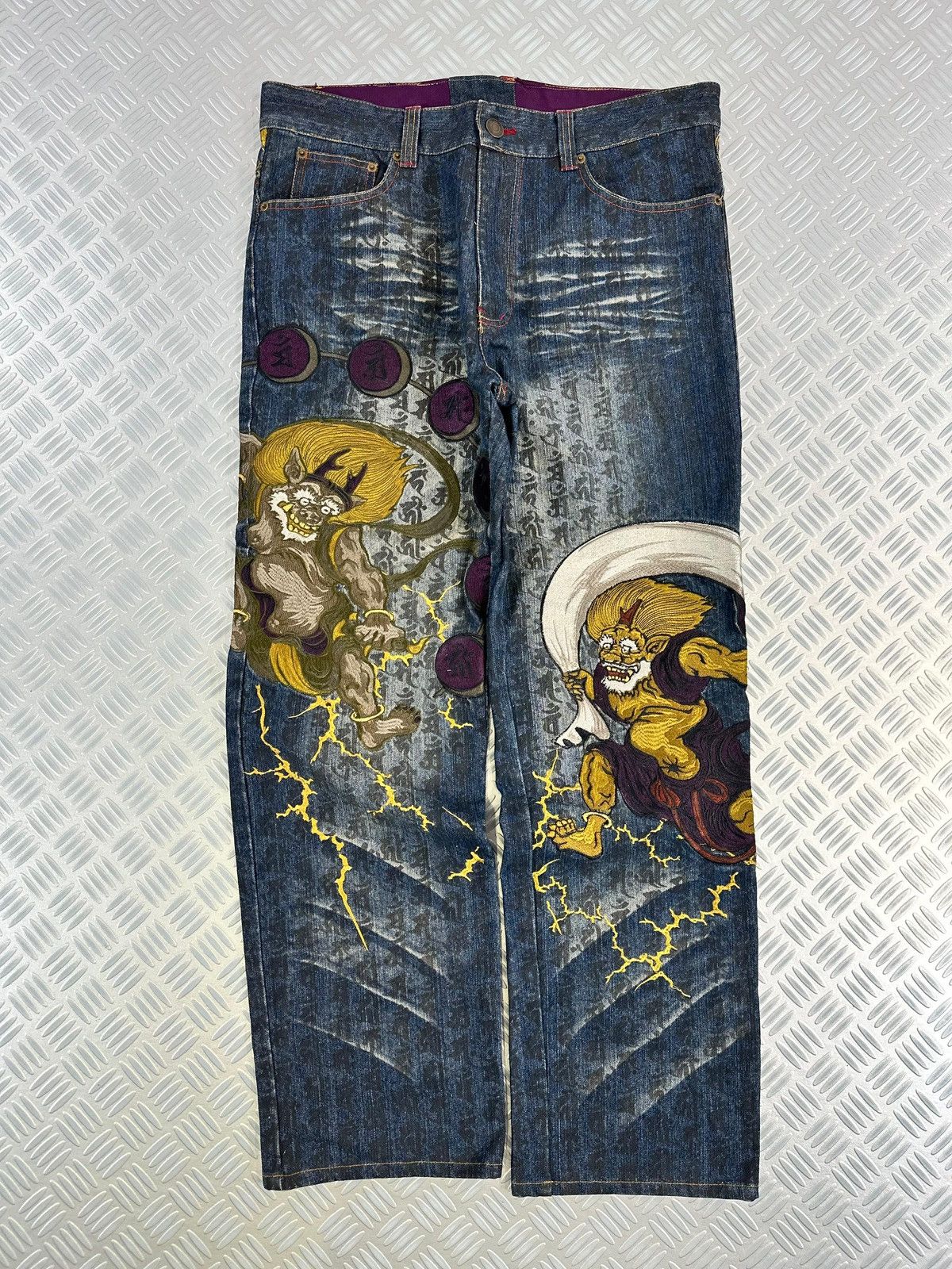 If Six Was Nine × Japanese Brand × Vintage Karakuri tamashi jeans vintage sukajan souvenir embroidered Size US 36 / EU 52 - 1 Thumbnail