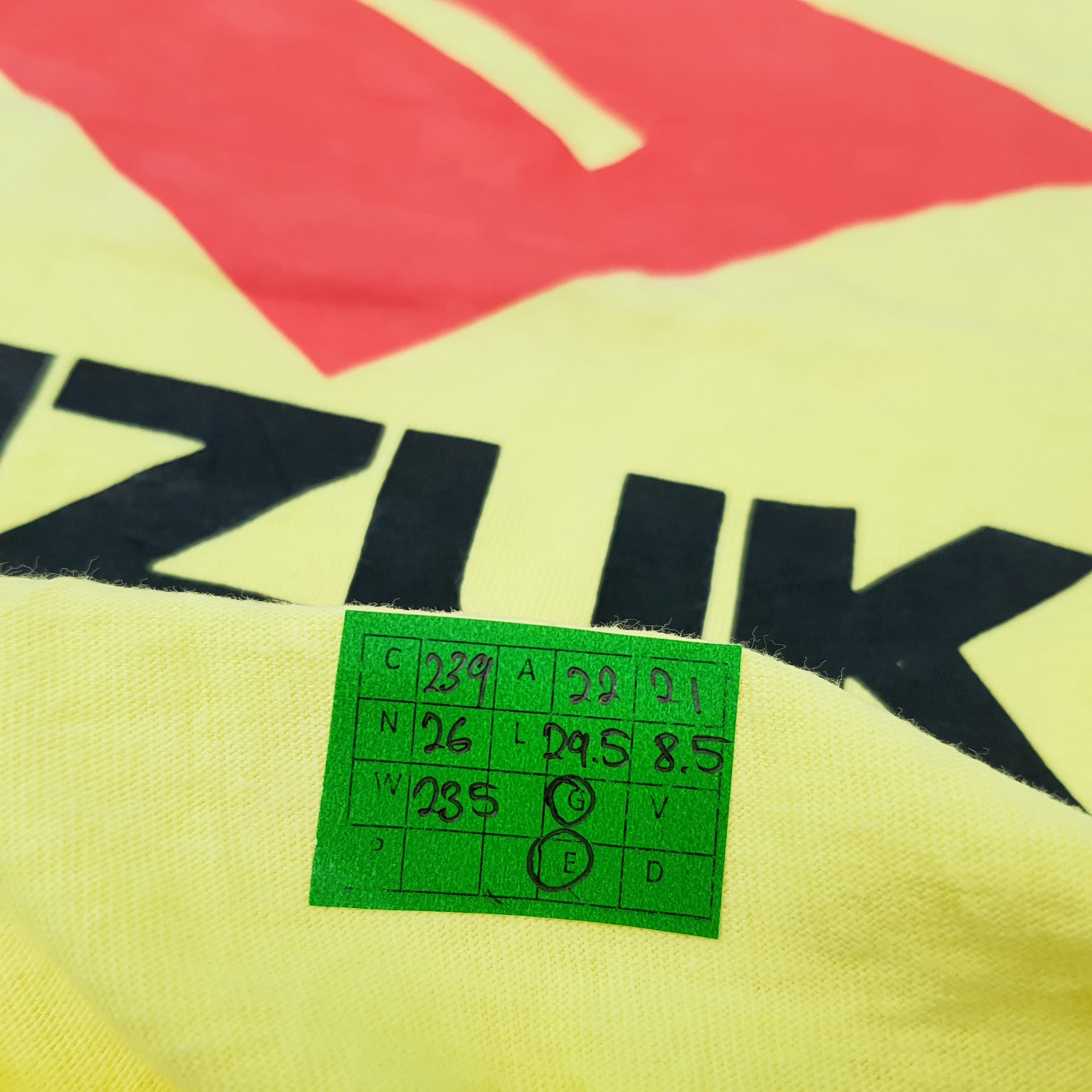 Japanese Brand Vintage SUZUKI Japan Motorsports Brand Tshirt C239N26 Size US L / EU 52-54 / 3 - 7 Thumbnail