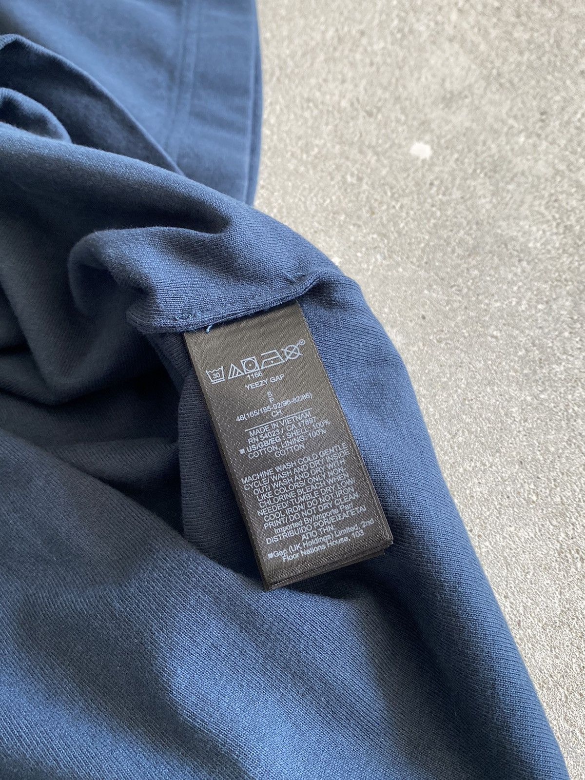 Gap Yeezy Gap Dove No Seam Tee Size US S / EU 44-46 / 1 - 9 Thumbnail