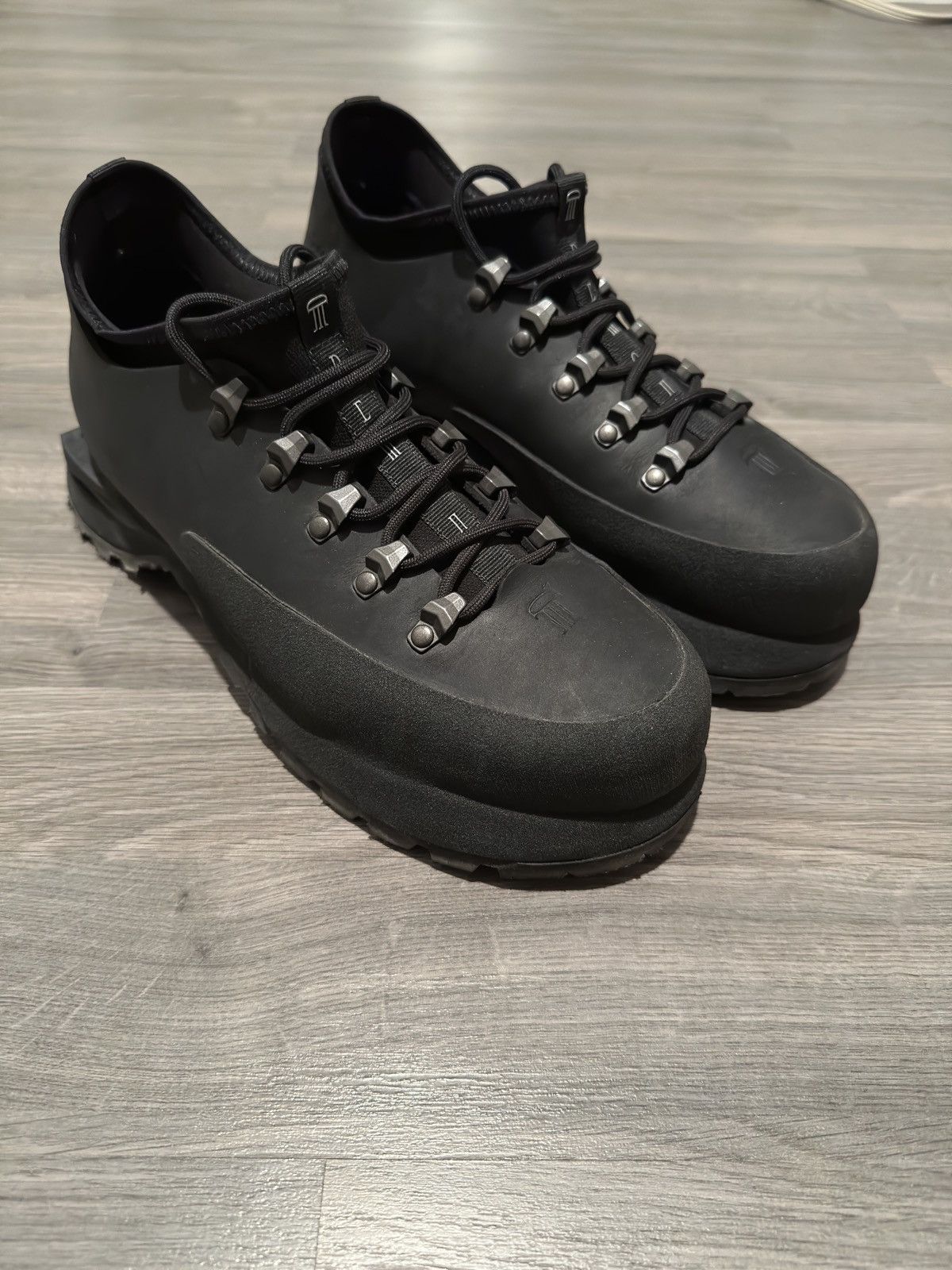 Demon DEMON Poyana lowtop shoes Size US 9 / EU 42 - 1 Thumbnail
