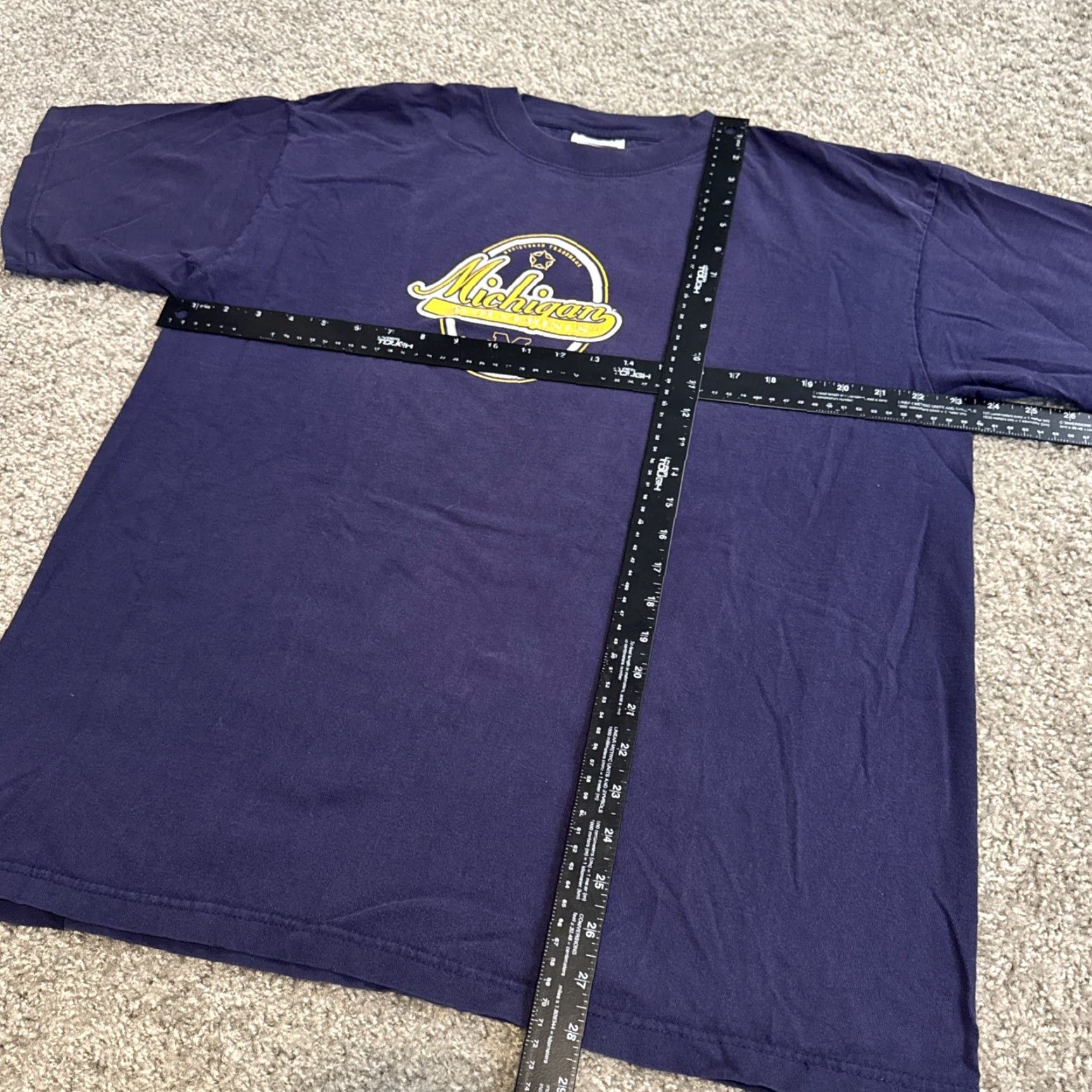 NCAA VINTAGE University of Michigan Wolverines Cadre T-Shirt Navy 90s Large Mens Blue Wolverines Size US L / EU 52-54 / 3 - 5 Thumbnail