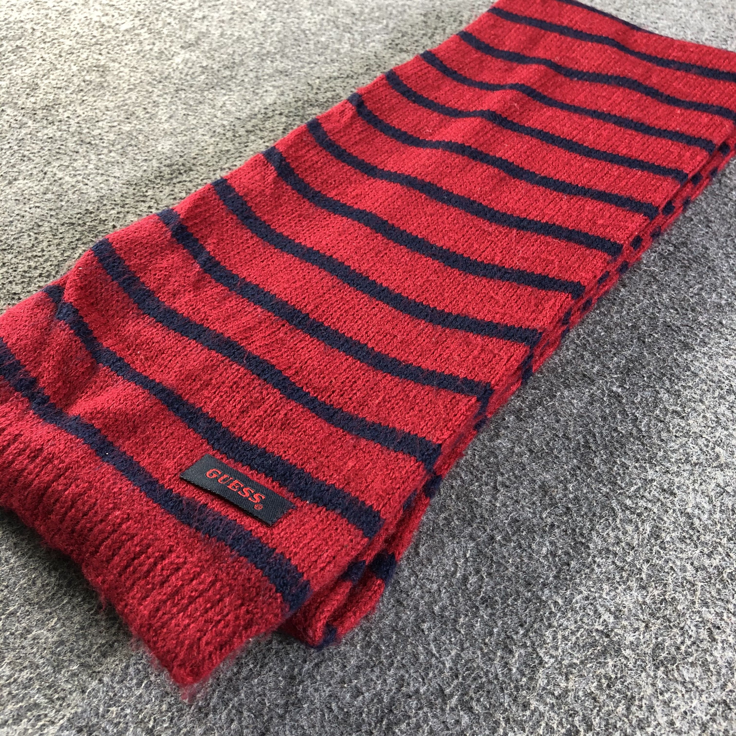 Guess Guess Scarf / Muffler / Neckwear P338 Size ONE SIZE - 4 Thumbnail