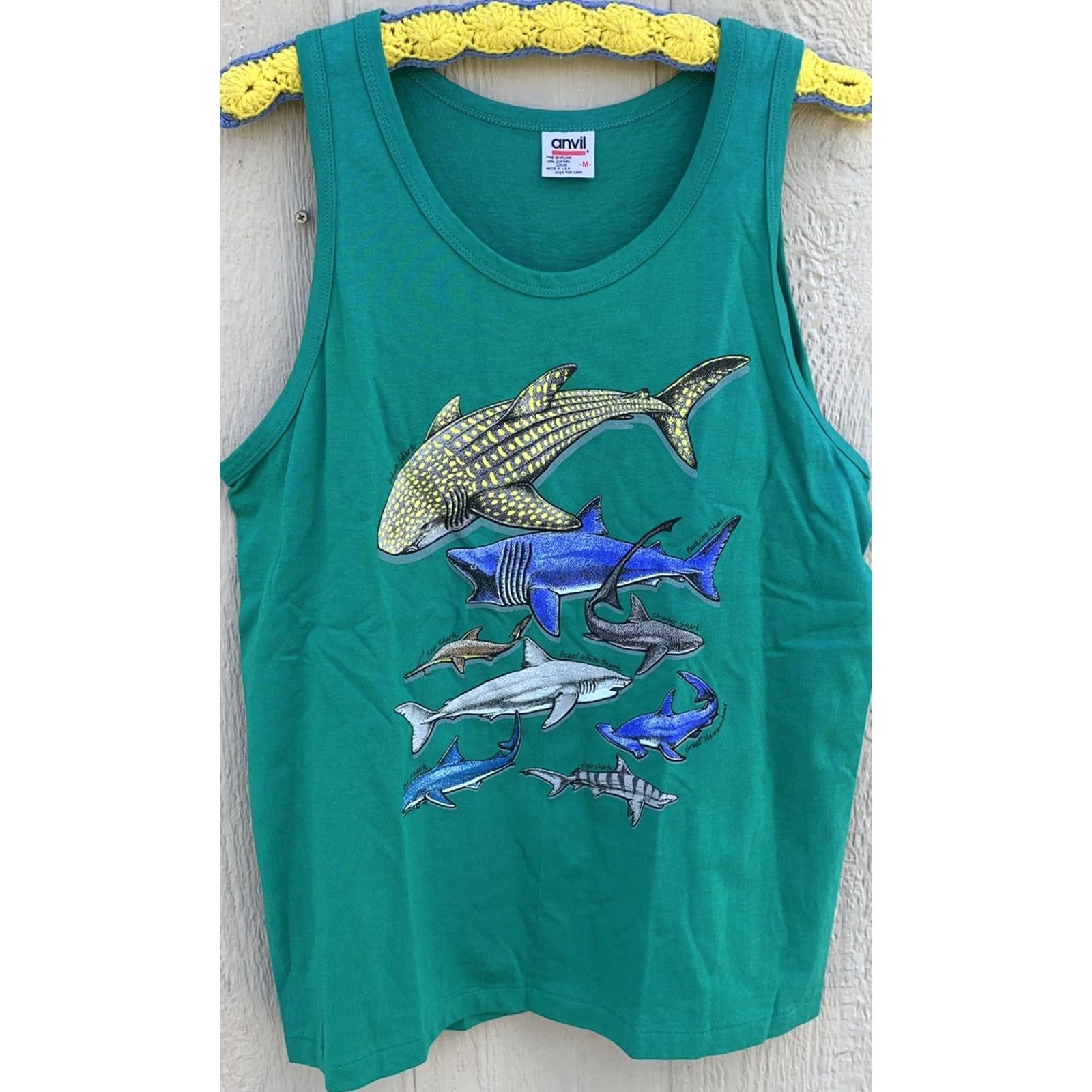 Anvil VINTAGE Shark Sharks Tank Top Made In USA M Medium Green 1990s Graphic Tee Mens Size US M / EU 48-50 / 2 - 3 Thumbnail