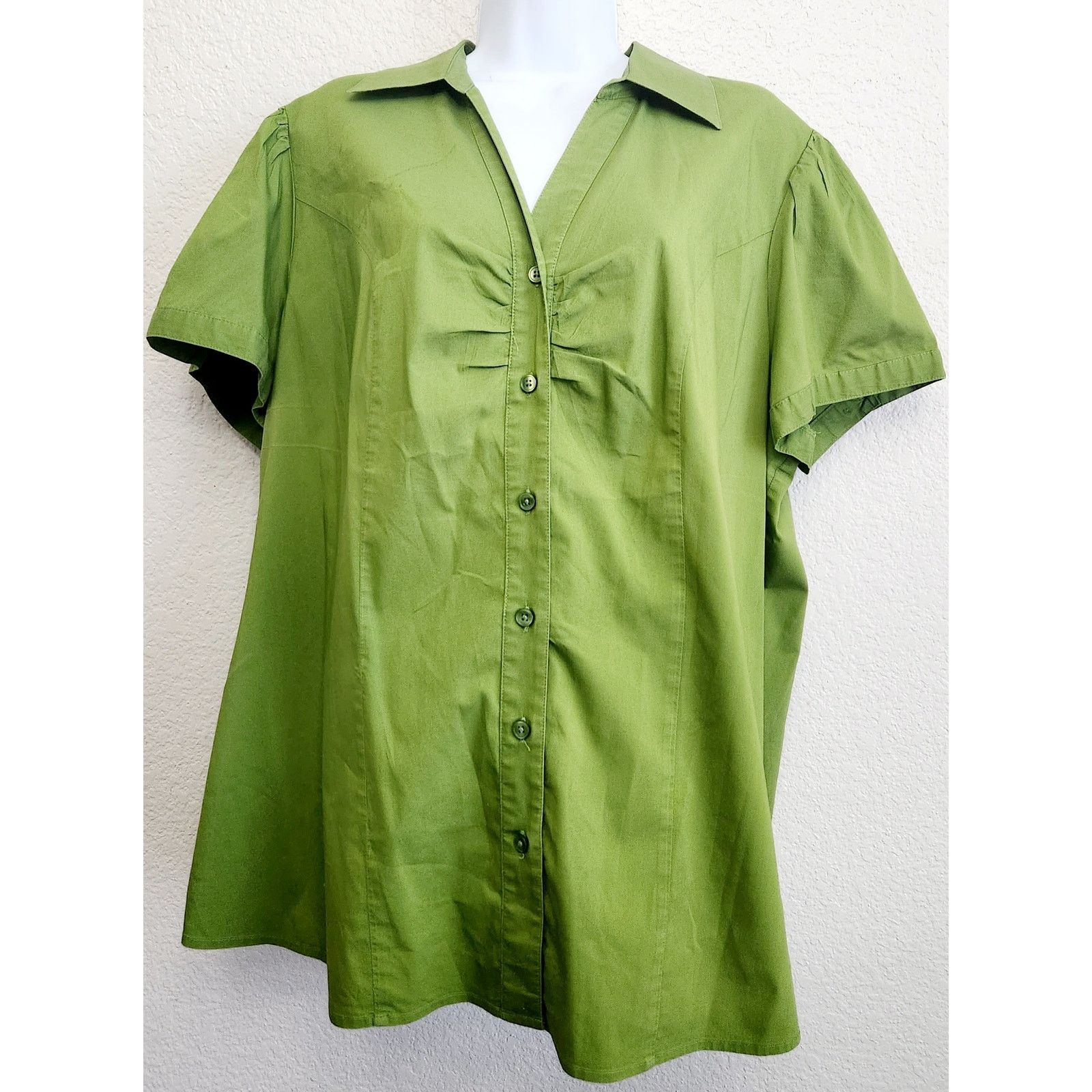 Other Lane Bryant Green Button Up Short Sleeves Top 22 Stretch Size 3XL / US 20-22 - 1 Thumbnail