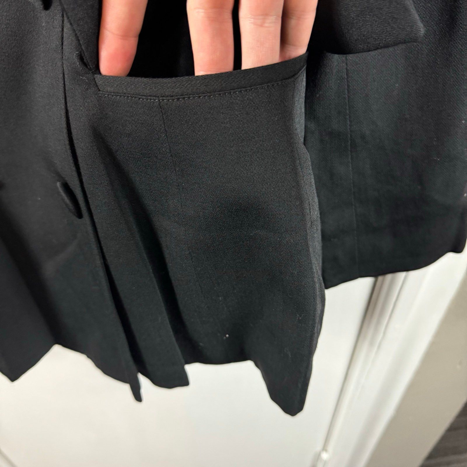 Escada CRISCA ESCADA Blazer M/L Wool Blend Black w/embroidered Sy Size ONE SIZE - 4 Thumbnail
