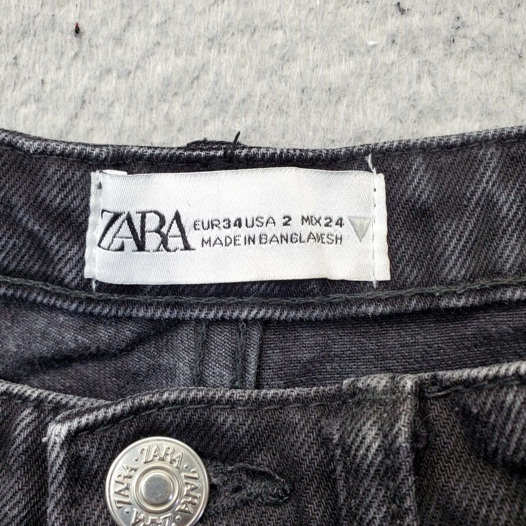 Zara Zara Womens Jeans Shorts 2 Black Denim 5 Pocket Stretch Button Fly Cuffed Denim Shorts Size 26" / US 2 / IT 38 - 6 Thumbnail