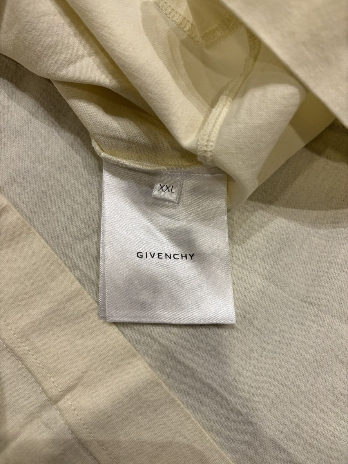 Givenchy Givenchy Embroidered Floral Tee Size US XXL / EU 58 / 5 - 4 Thumbnail