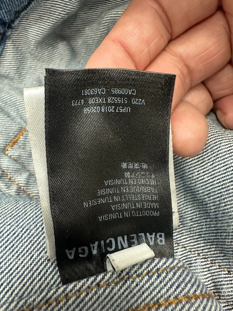 Balenciaga Balenciaga Embroidered double b denim jacket on the back Size US S / EU 44-46 / 1 - 4 Thumbnail