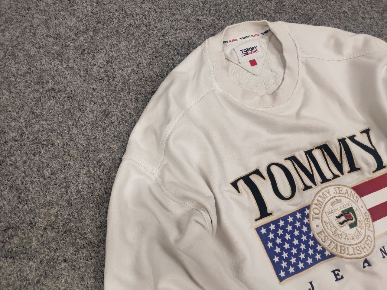 Tommy Hilfiger Tommy Jeans Crew Chek Embroidered Sweatshirt Vintage Style Size US M / EU 48-50 / 2 - 7 Thumbnail