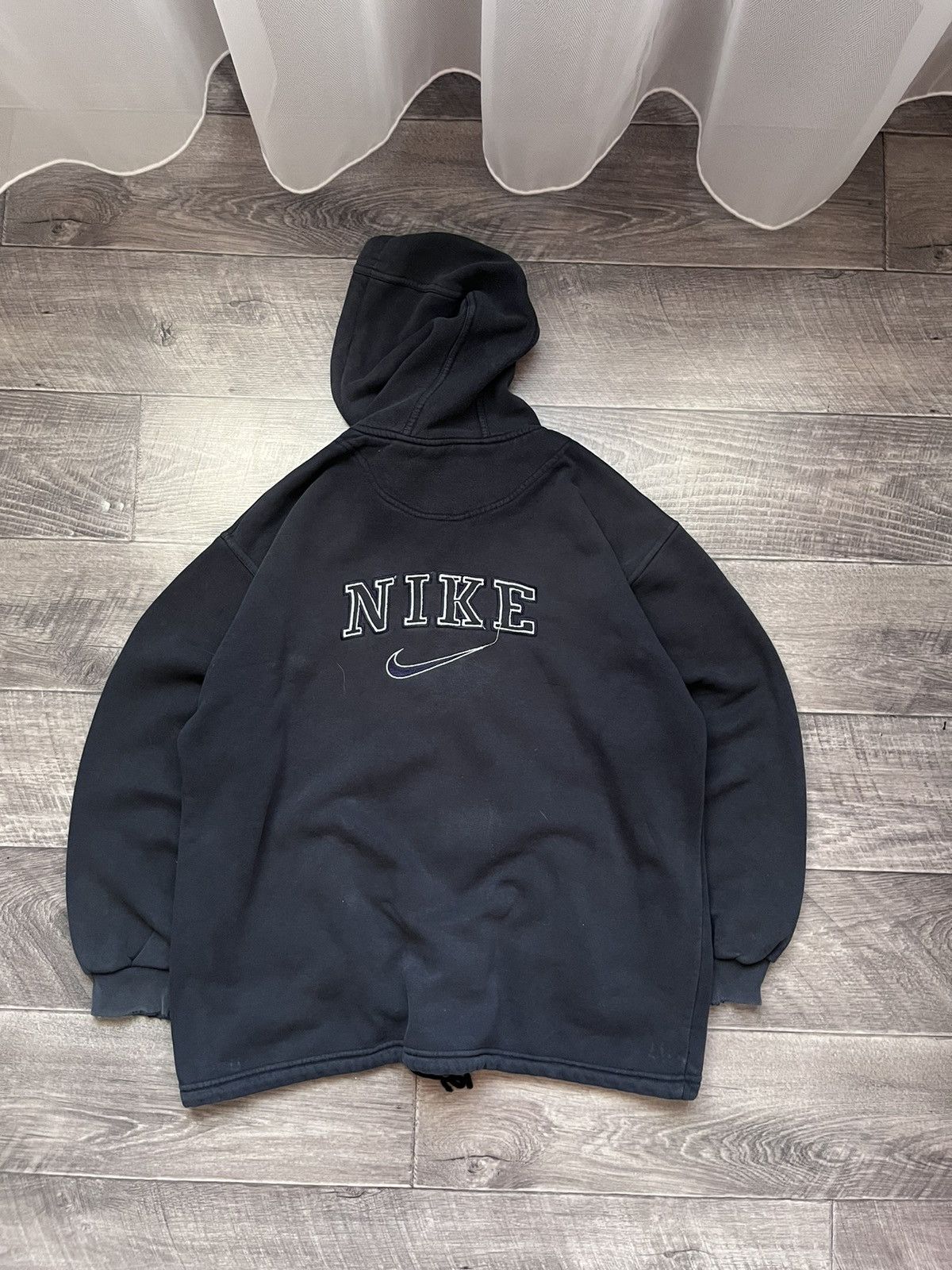 Nike Vintage Nike Sweatshirt Big Logo Swoosh Rare Distressed Size US M / EU 48-50 / 2 - 1 Thumbnail
