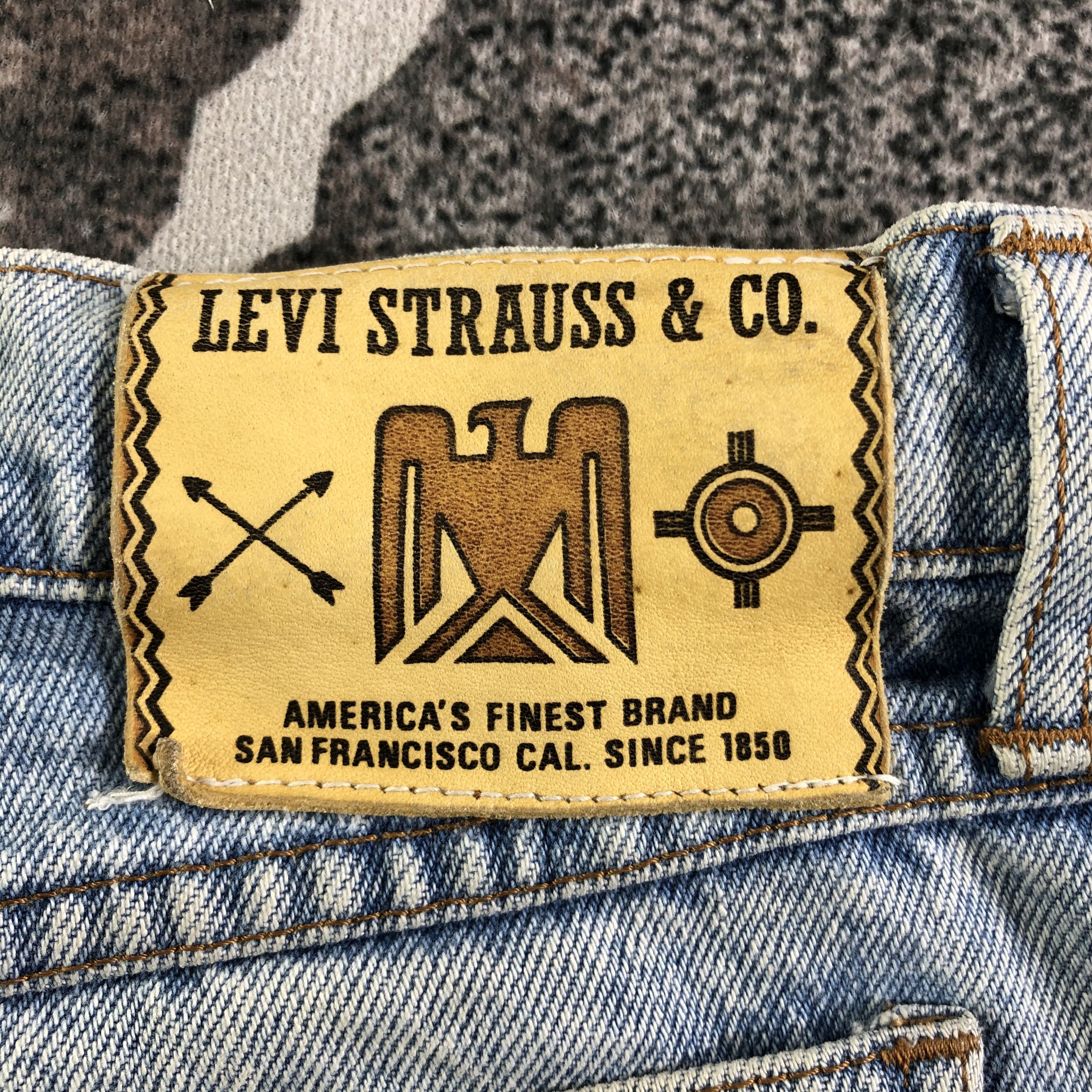 Levi's Vintage Levis Jeans Dirty Light Wash Jeans KJ2994 Size US 31 - 5 Thumbnail
