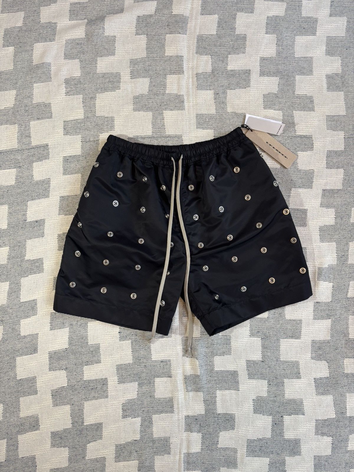 Rick Owens Drkshdw Rick Owens Drkshdw wide leg eyelet boxer shorts Size US 30 / EU 46 - 1 Thumbnail