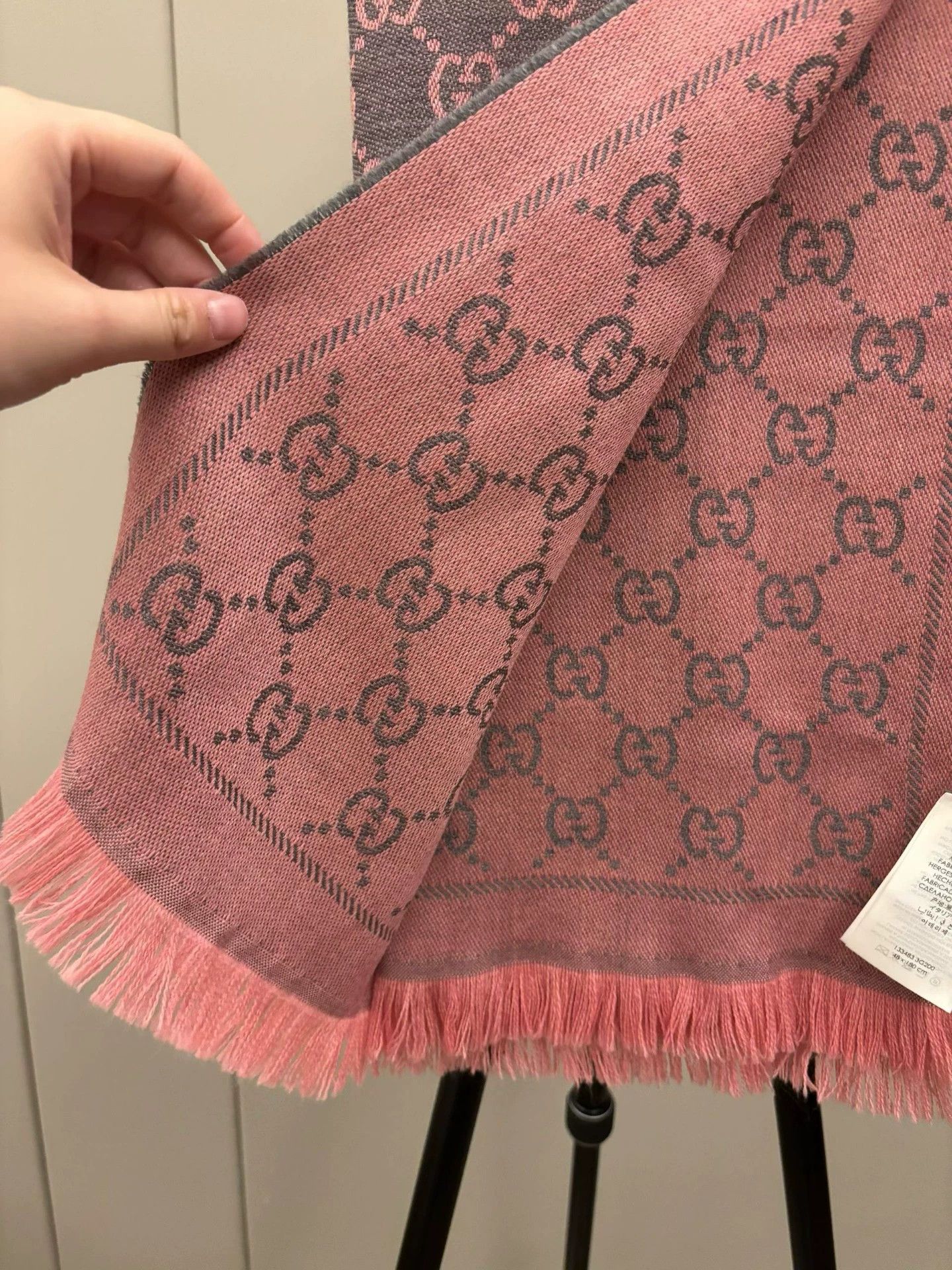 Gucci Brand new Gucci all-over print wool scarf Size ONE SIZE - 2 Thumbnail