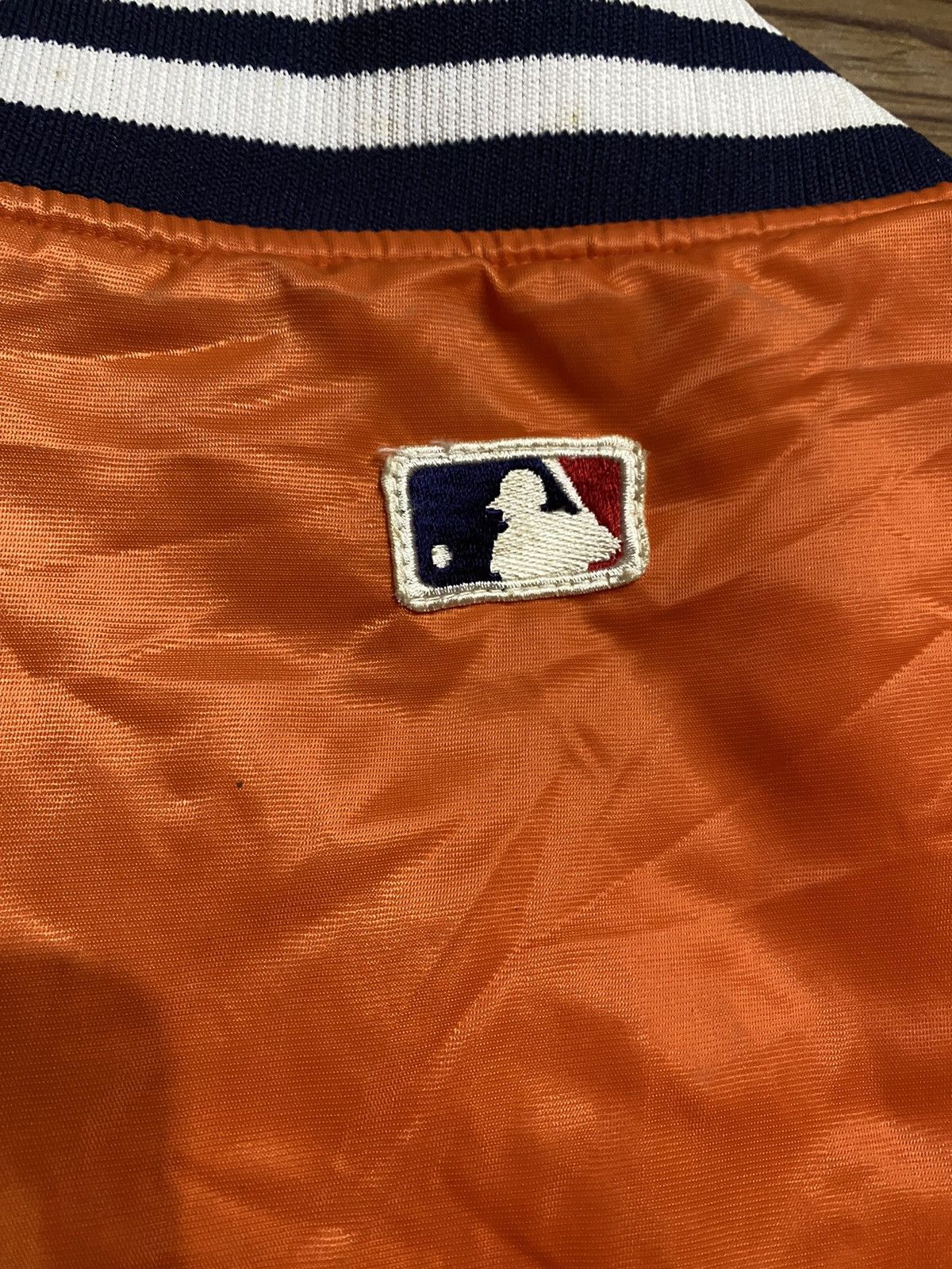 Vintage VINTAGE 90’S STARTER NEW YORK YANKEES SATIN JACKET ORANGE Size US XXL / EU 58 / 5 - 9 Thumbnail