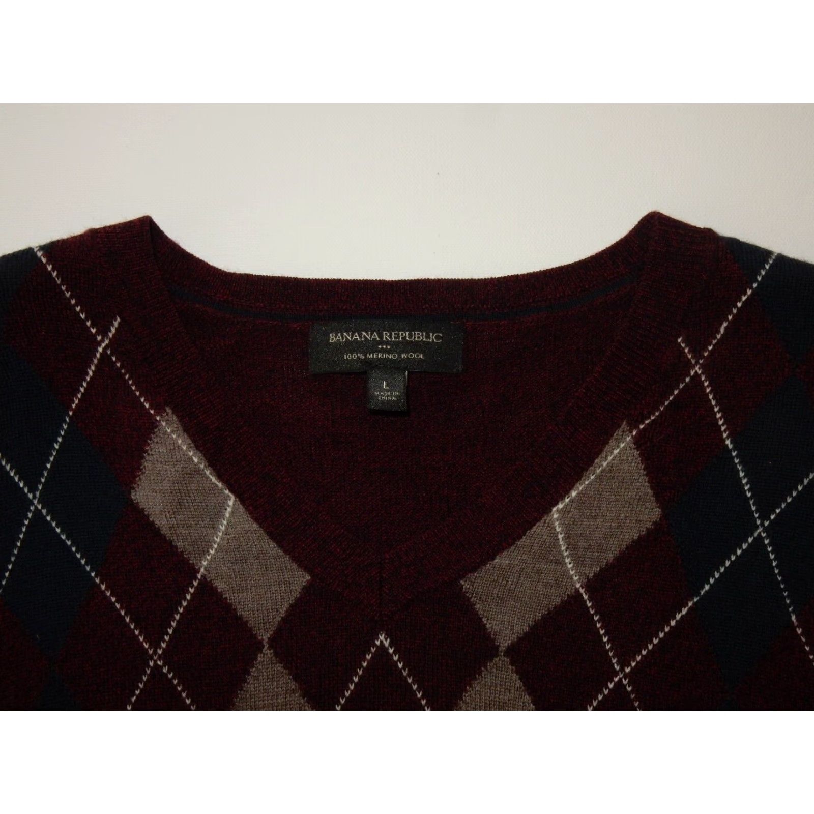 Banana Republic VINTAGE Banana Republic Wool Sweater Pullover Men Size Large Red Argyle 90s Fall Size US L / EU 52-54 / 3 - 3 Thumbnail