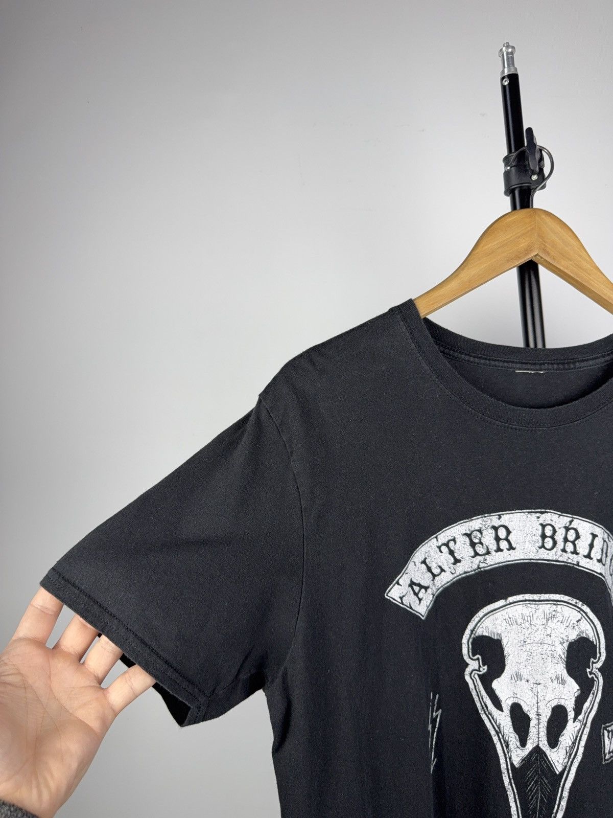 Band Tees 00s Rock Band 2019 Alter Bridge Walk the Sky Logo Tee Shirt Size US L / EU 52-54 / 3 - 5 Thumbnail