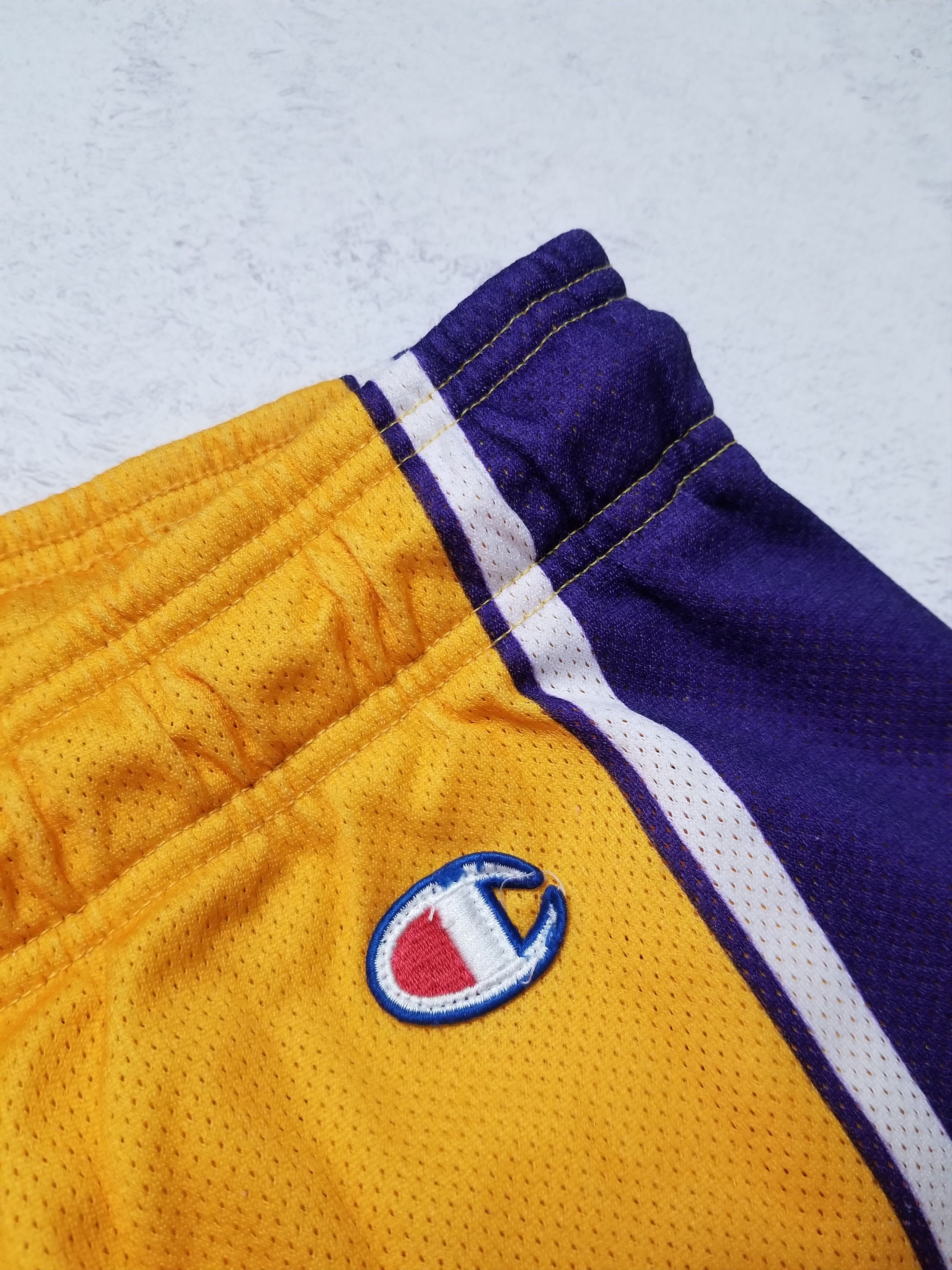 Champion Vintage Champion Los Angels Lakers Basketball NBA Men's XXL Size US 42 / EU 58 - 7 Thumbnail
