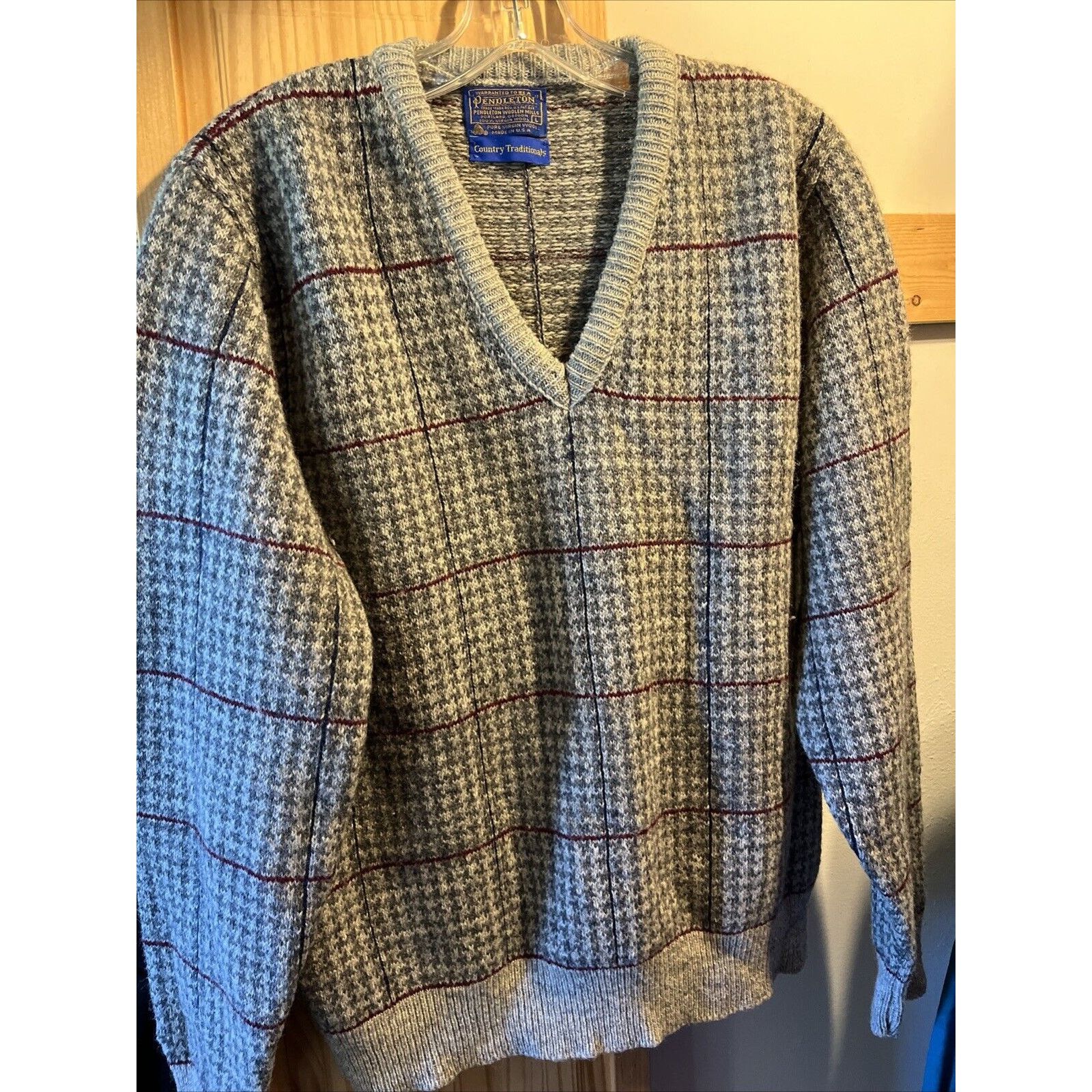 Pendleton Pendleton VTG Men’s L Sweater Wool Gray Plaid Traditionals Size US L / EU 52-54 / 3 - 7 Thumbnail