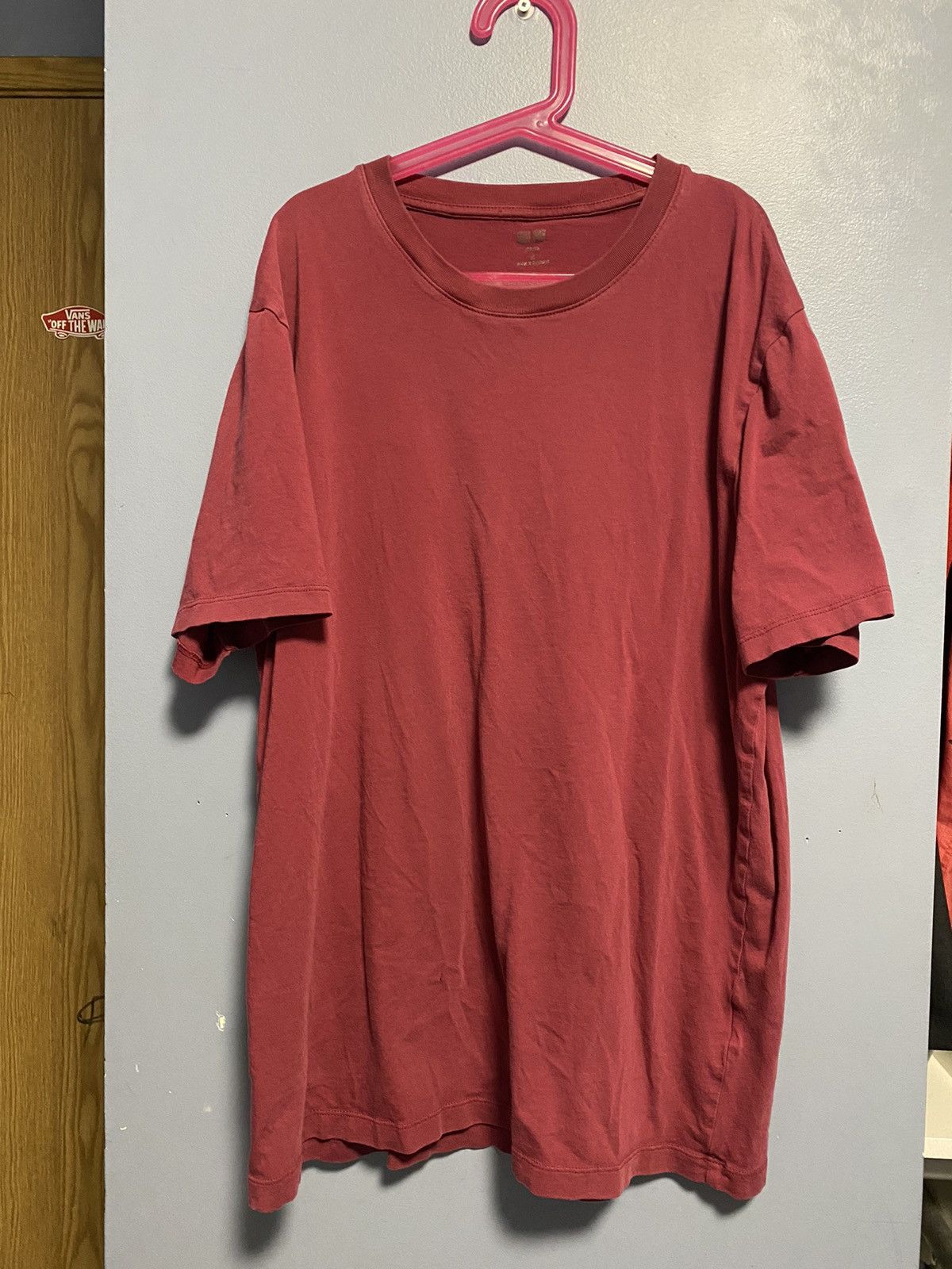Uniqlo Silky Red Uniqlo TShirt Size US M / EU 48-50 / 2 - 1 Thumbnail