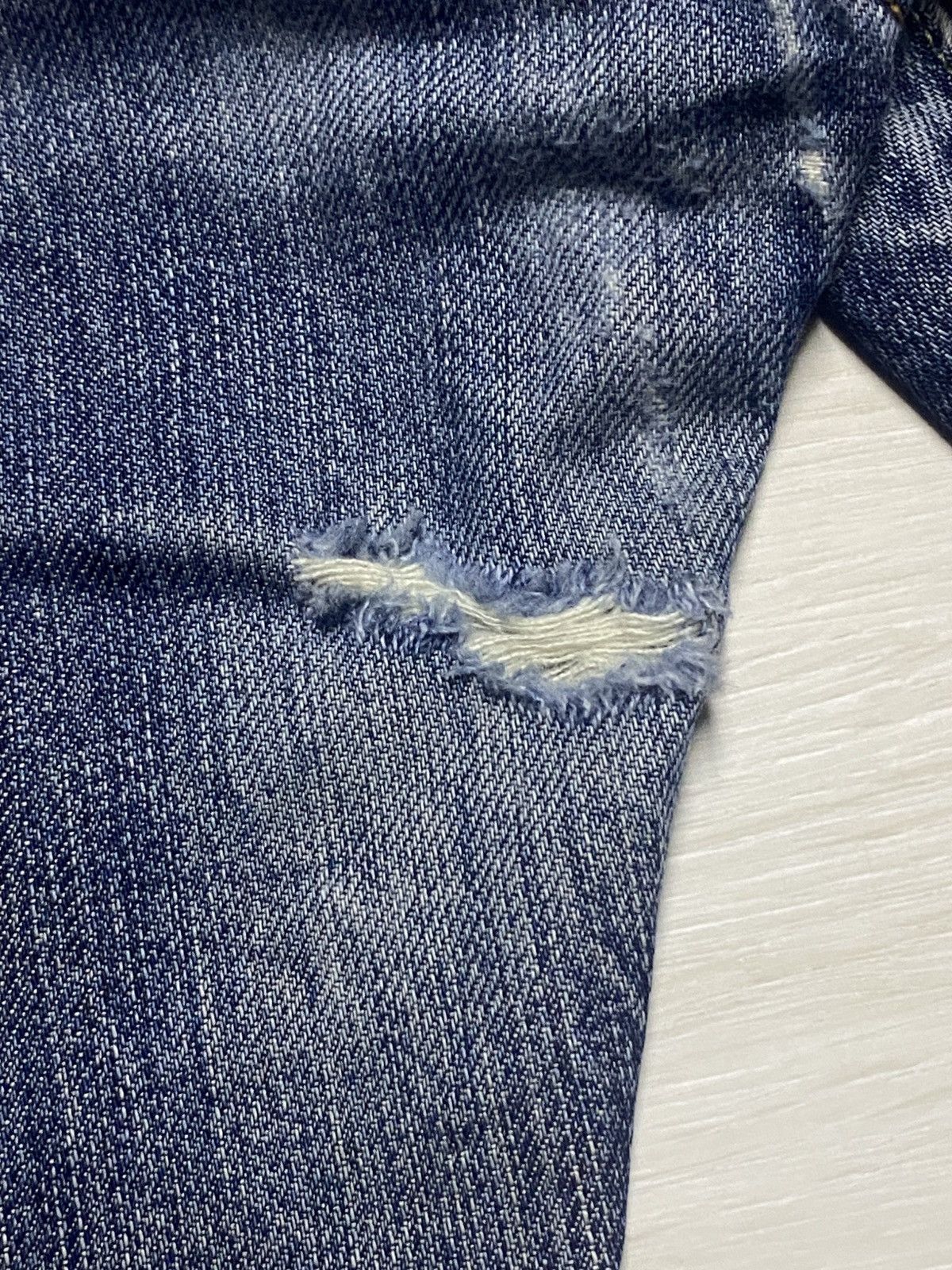 Undercover Vintage Japanese Brand Uniqlo S-002 Distressed Loose Jeans Size US 33 - 10 Thumbnail