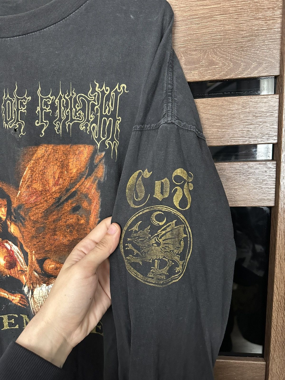 Band Tees 1996 Cradle Of Filth Vempire Vintage Long Sleeve T-Shirt Size US XL / EU 56 / 4 - 13 Thumbnail