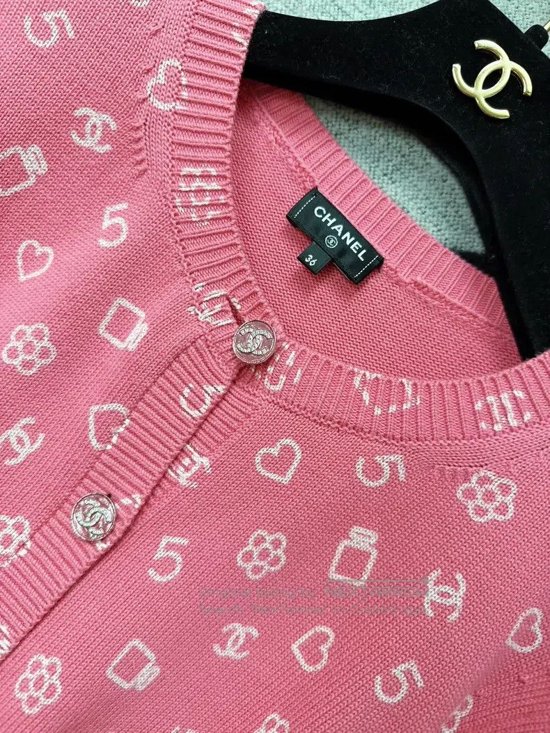 Chanel Chanel 23C show diamond buckle pink and white multi-elemen Size XS / US 0-2 / IT 36-38 - 3 Thumbnail