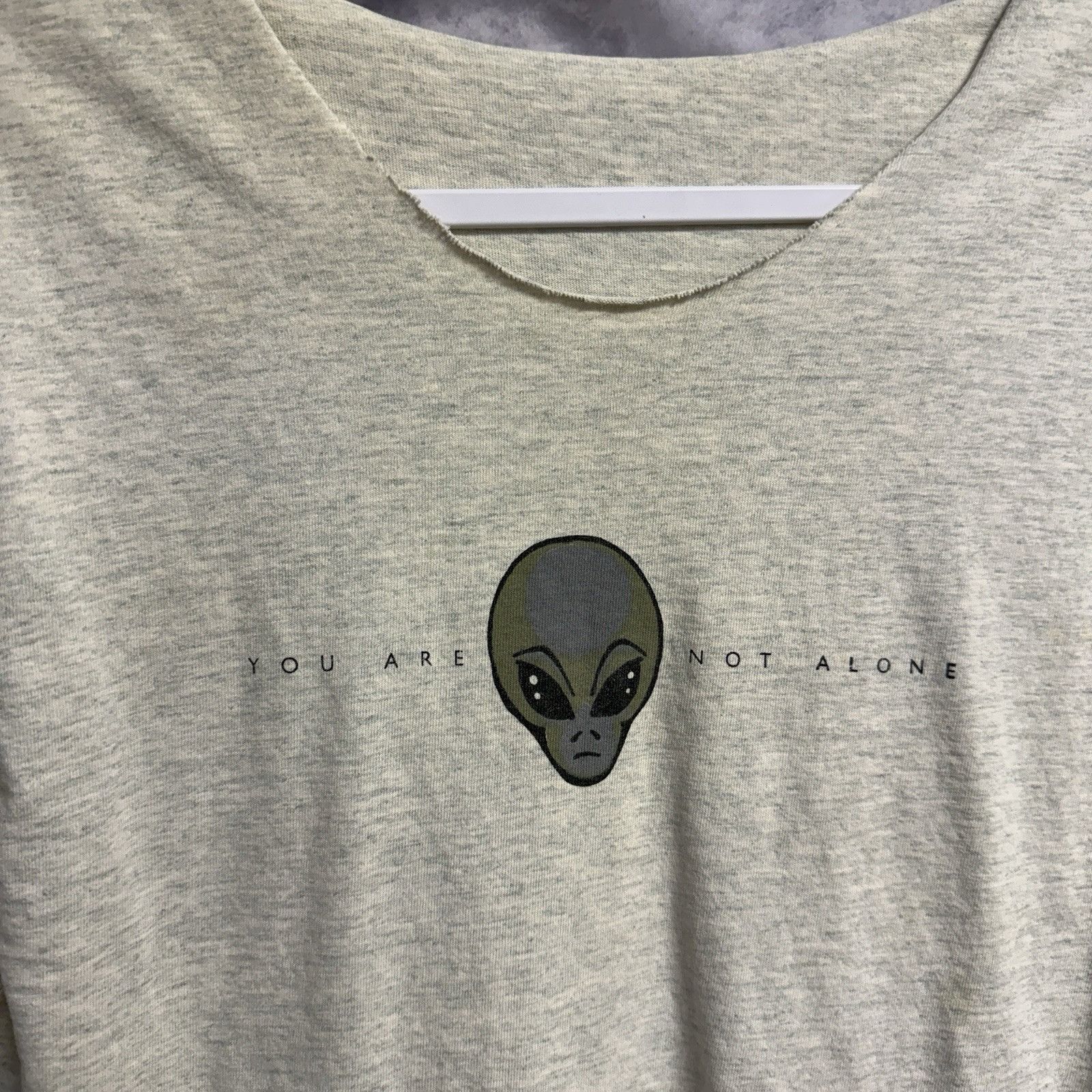 Vintage Vintage You Are Not Alone Aliens T Shirt Mens Gray Cropped Size US M / EU 48-50 / 2 - 5 Thumbnail