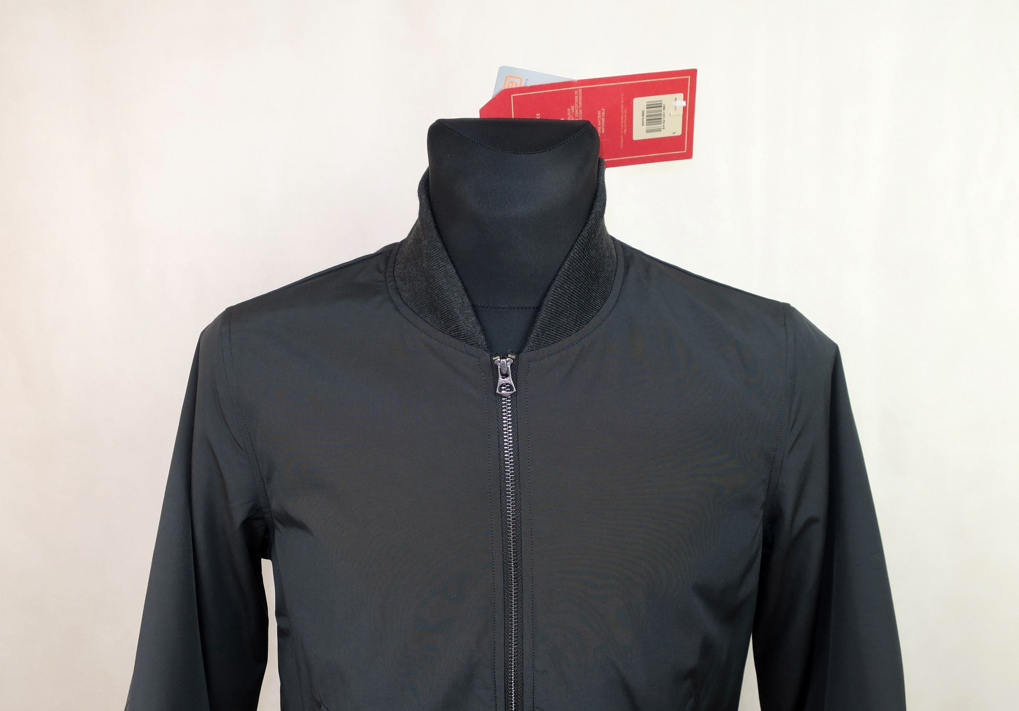 LEVIS PERFORMANCE MENS INSULATED JACKET BOMBER size S