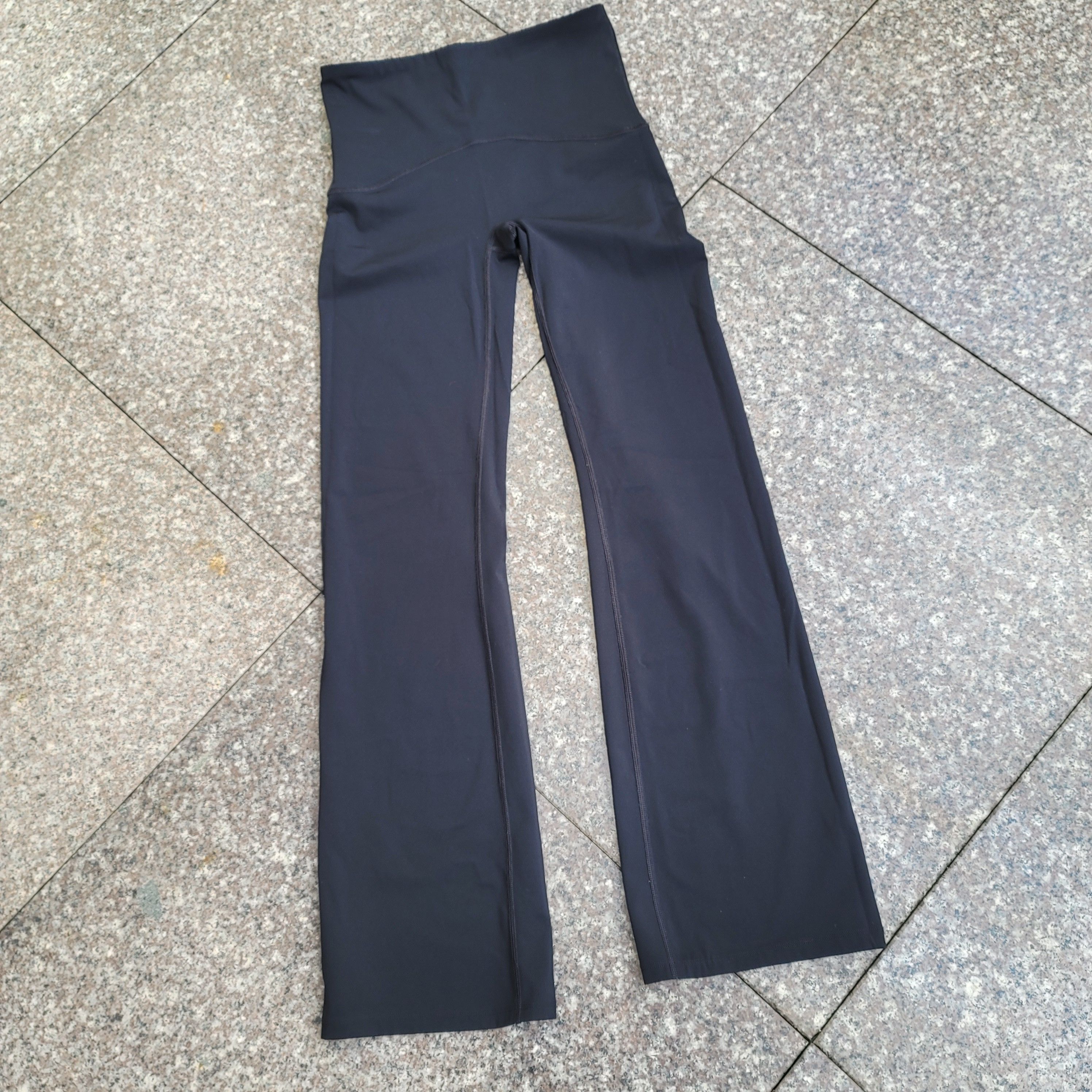 Spanx Spanx booty boost flare pant Size 30" / US 8 / IT 44 - 1 Thumbnail