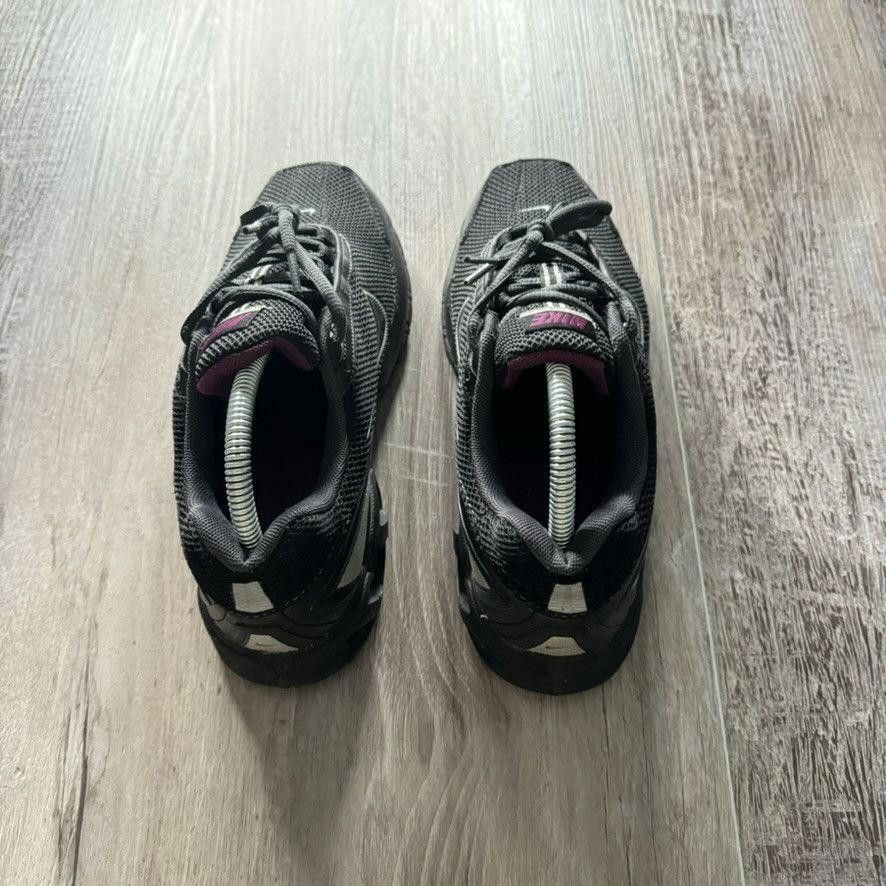 Nike NIKE • WMNS Air Max Torch 3 "Black" (7M) Size US 7 / EU 40 - 11 Thumbnail