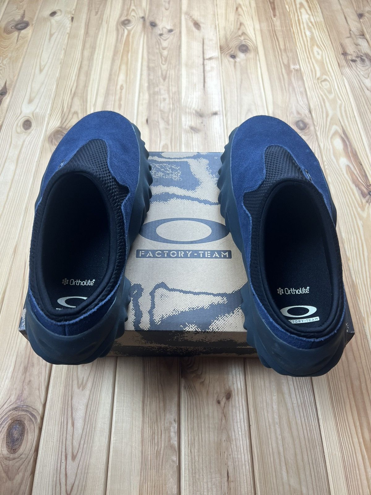 Oakley New Oakley Suede Chop Saw Muie Size US 12 / EU 45 - 4 Thumbnail
