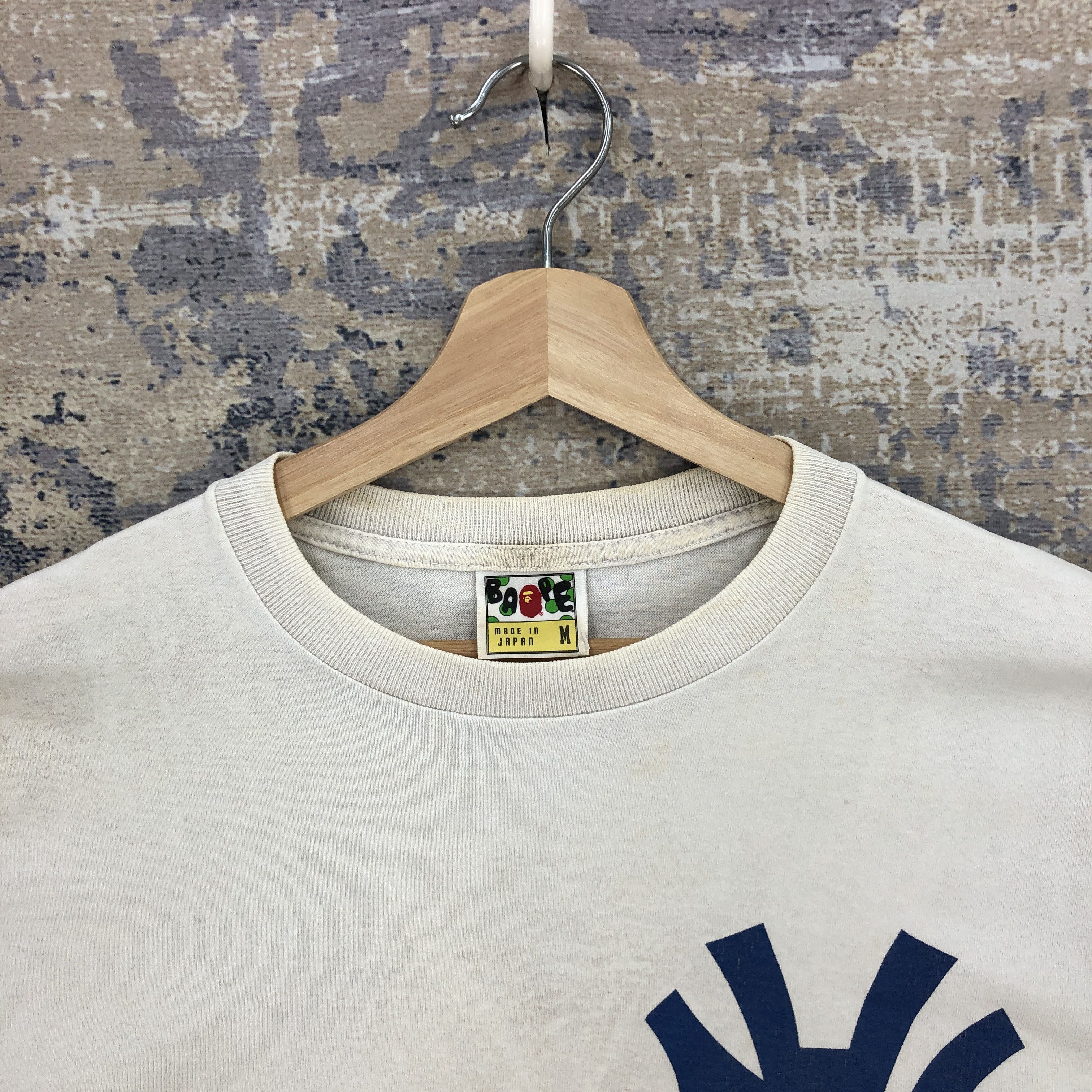 Japanese Brand × Vintage Vintage Bathing Ape x New Yorks Yankees T Shirt BAPE Tees Size US M / EU 48-50 / 2 - 4 Thumbnail