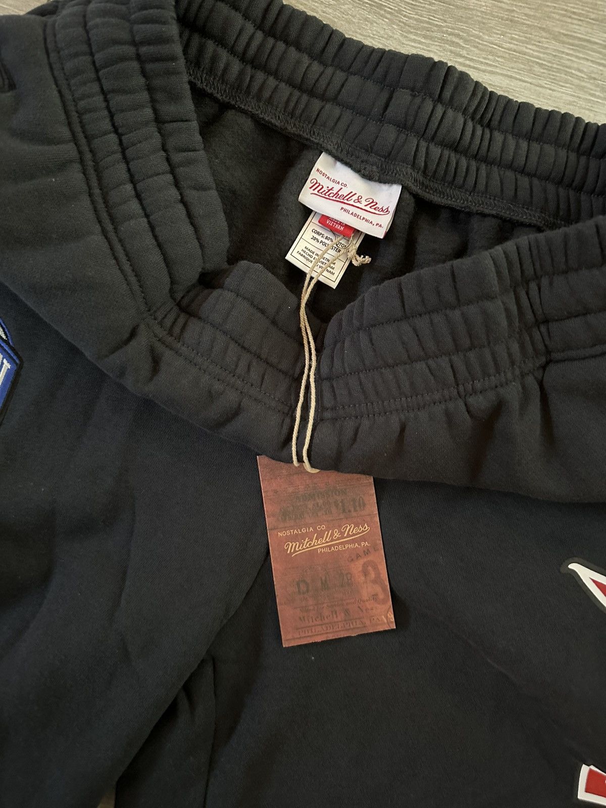Mitchell & Ness × NBA Miami Heat Mitchell & Ness Origins Fleece Shorts Sz L Large Size US 36 / EU 52 - 5 Thumbnail