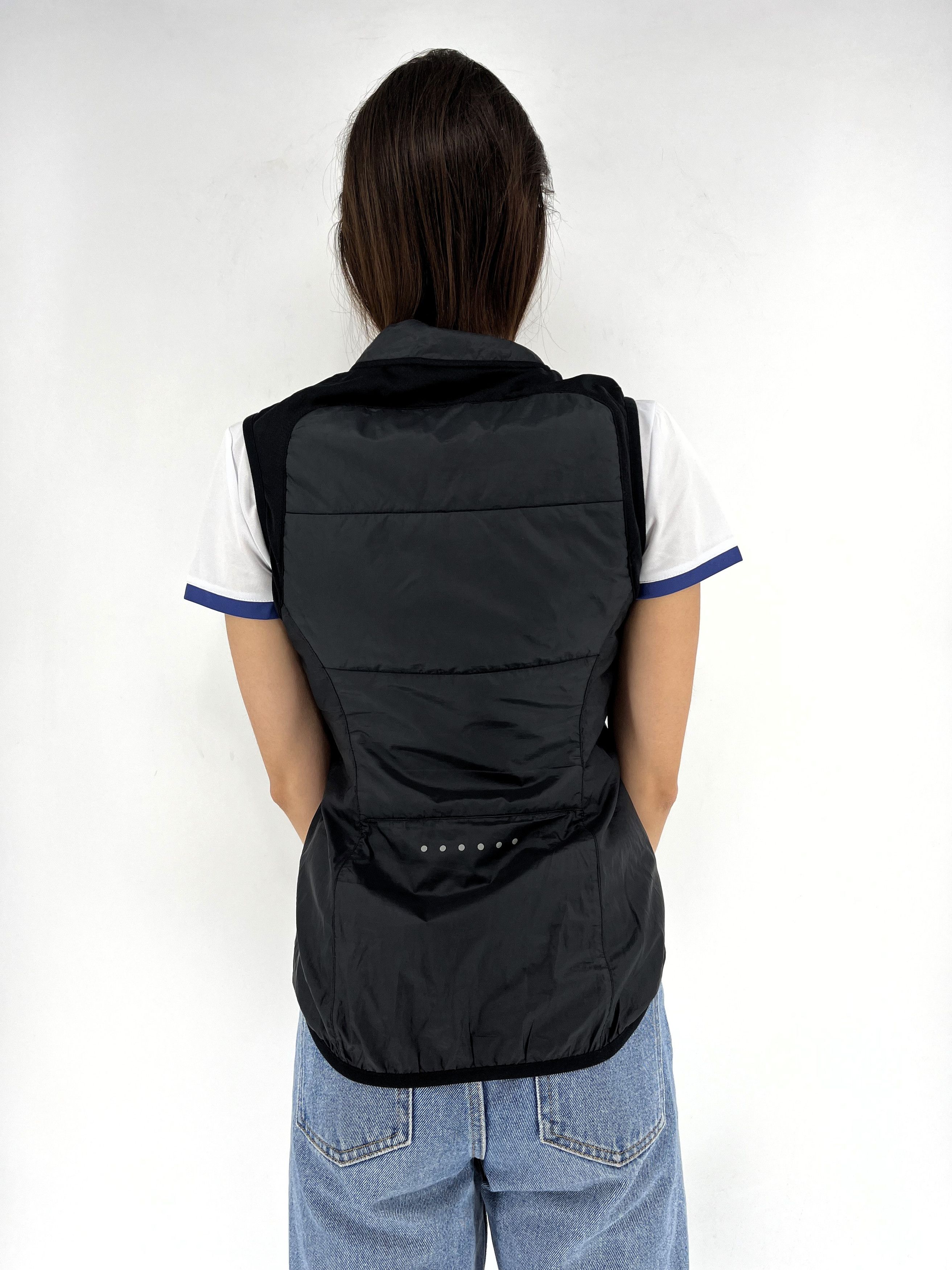 Nike × Vintage Nike Vintage Y2K Running Outdoor Light Swoosh Vest Size XS / US 0-2 / IT 36-38 - 5 Thumbnail