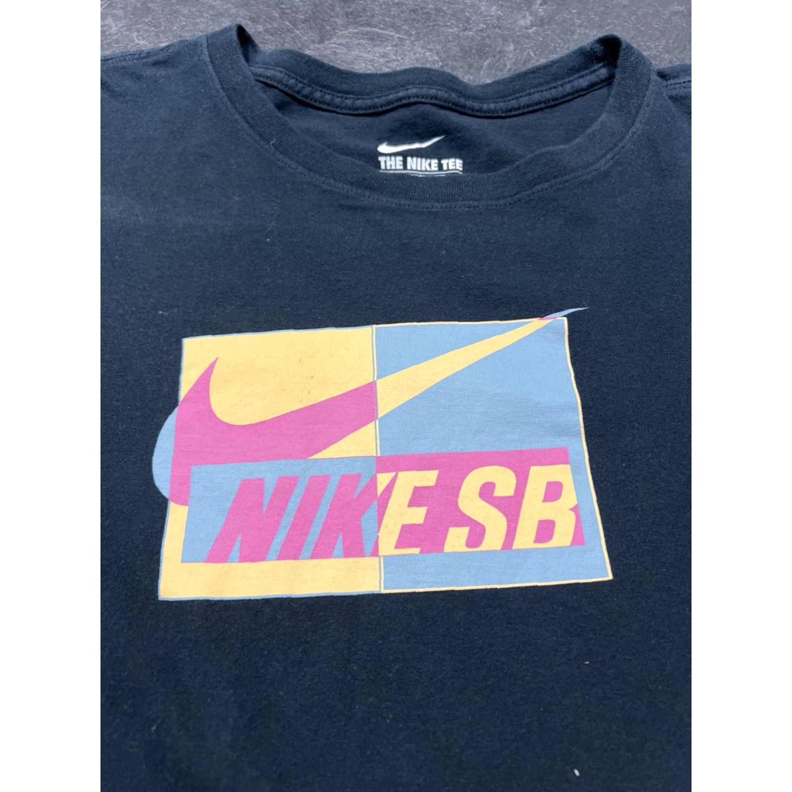 Nike NIKE SB Shirt XL Regular Fit Black Long Sleeve Tee Skateboarding Swoosh Mens Size US XL / EU 56 / 4 - 4 Thumbnail
