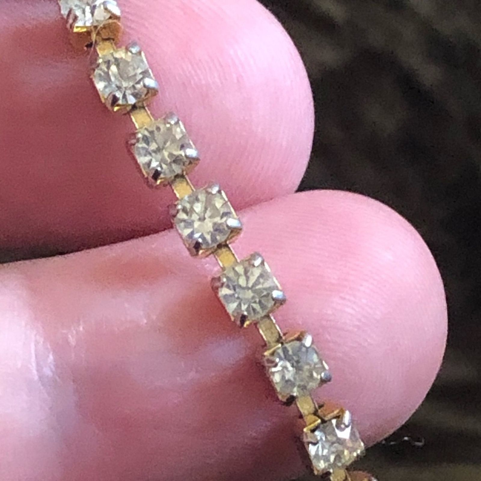 Vintage Vintage clear rhinestone gold tennis bracelet Size ONE SIZE - 8 Thumbnail