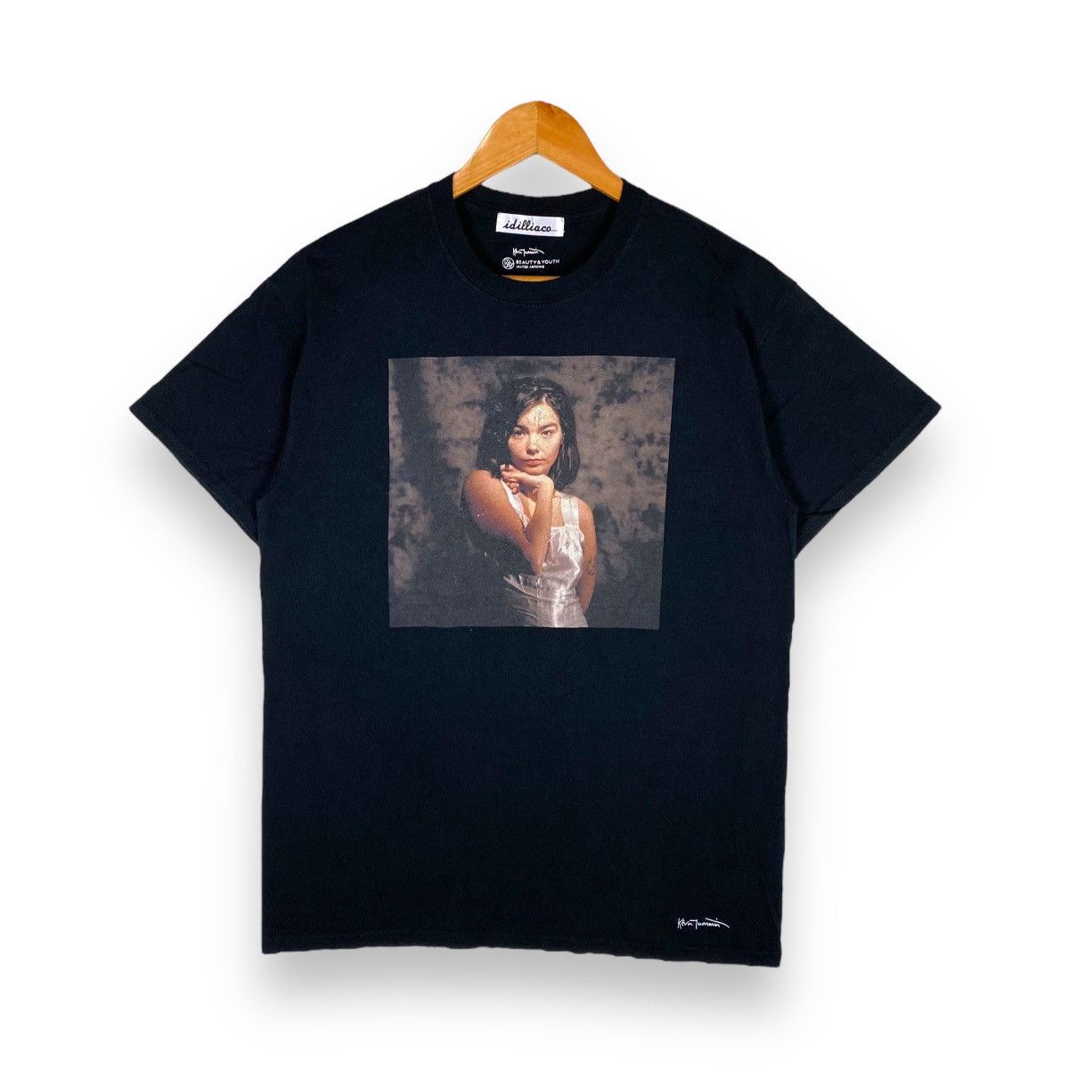 image of Band Tees Bjork Photography By Kevin Cummins Tee in Black, Men's (Size Medium)