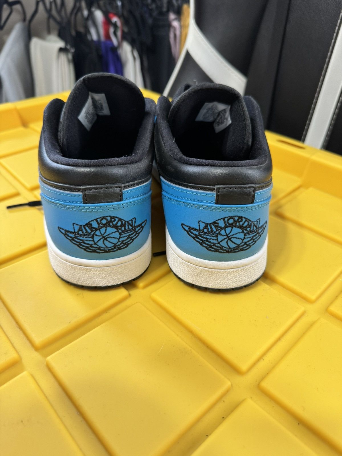Jordan Brand Jordan Blue Low Tops Size US 9 / EU 42 - 4 Thumbnail