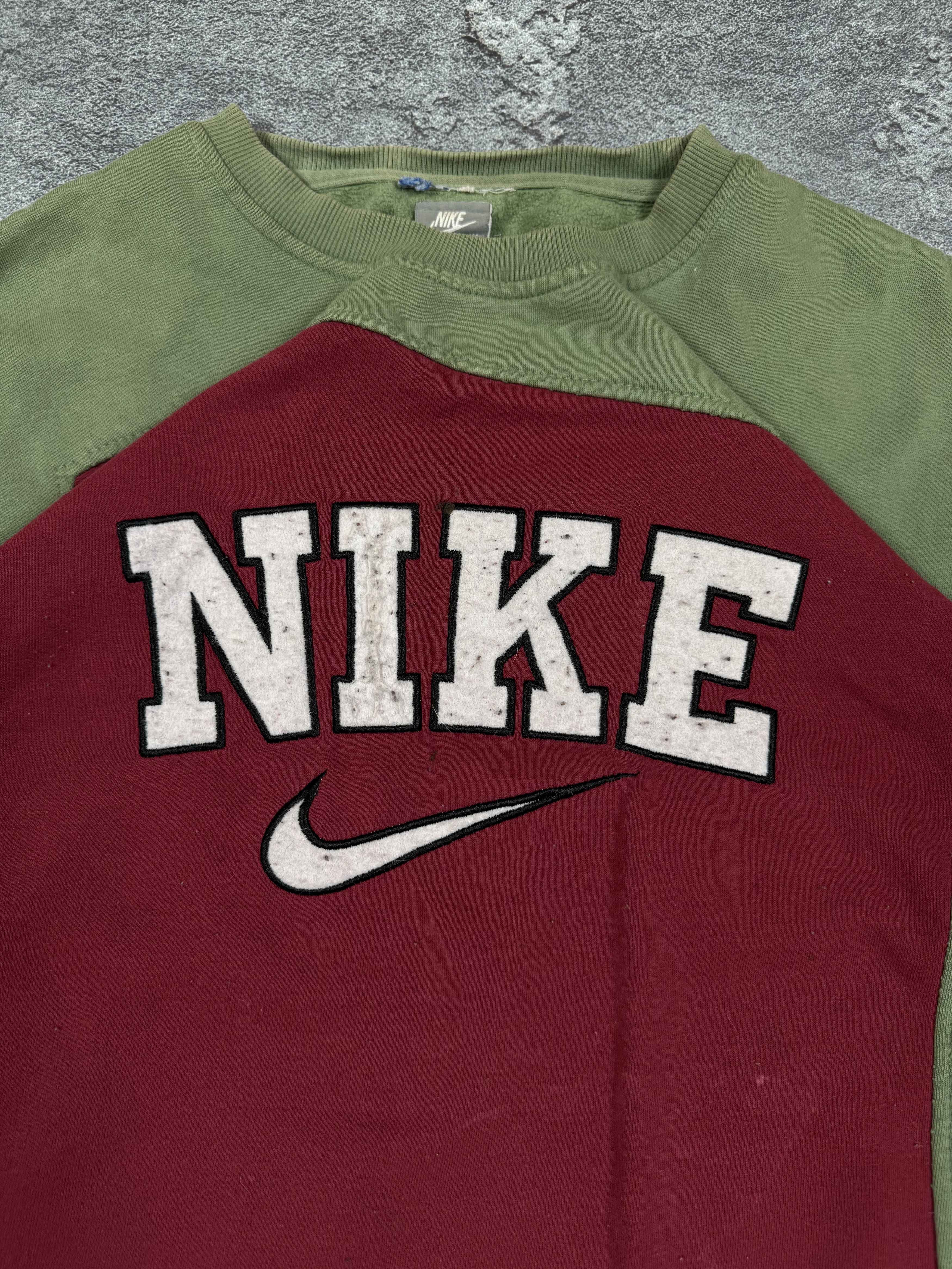 Nike VTG Nike Swoosh Logo Size XL Sports Streetwear Retro Size US XL / EU 56 / 4 - 3 Thumbnail
