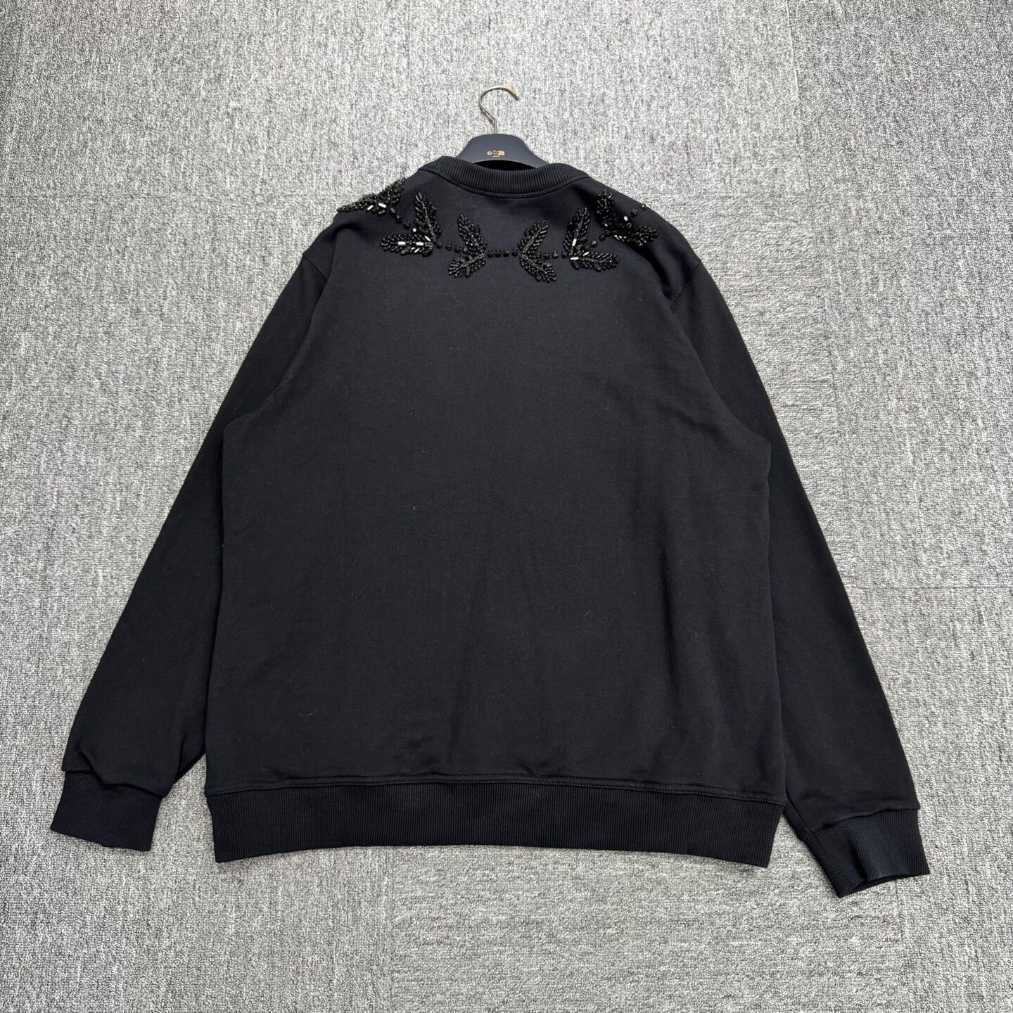 Burberry burberry embellished black sweatshirt in xl. Size US XL / EU 56 / 4 - 2 Thumbnail