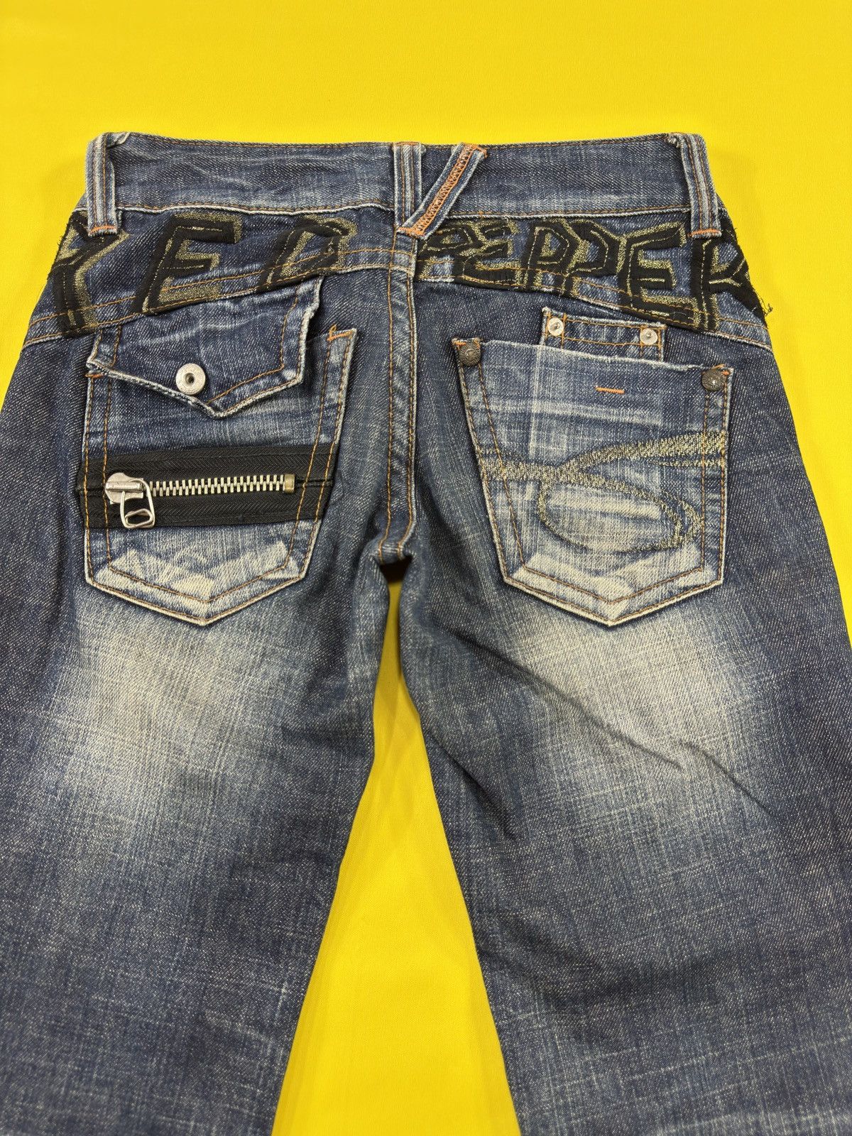 Japanese Brand Red peppers flare jeans Size US 28 / EU 44 - 11 Thumbnail