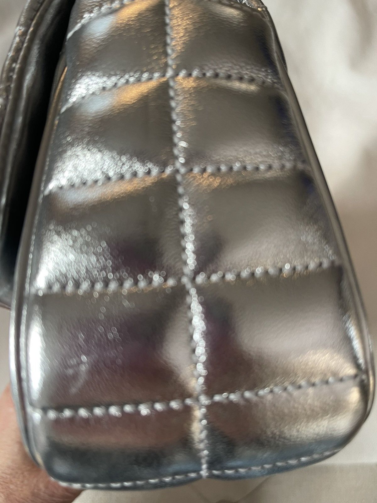 Michael Kors Michael Kors Tribeca Shoulder Bag-Silver Size ONE SIZE - 4 Thumbnail