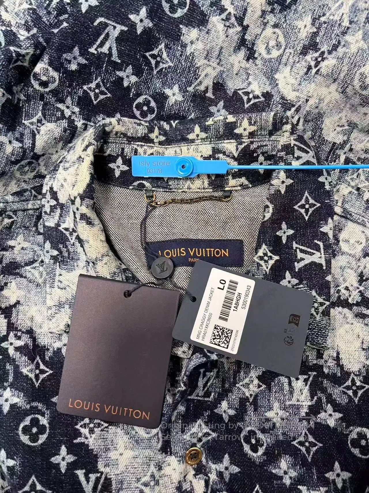 Louis Vuitton louis vuitton tie. Size US L / EU 52-54 / 3 - 4 Thumbnail