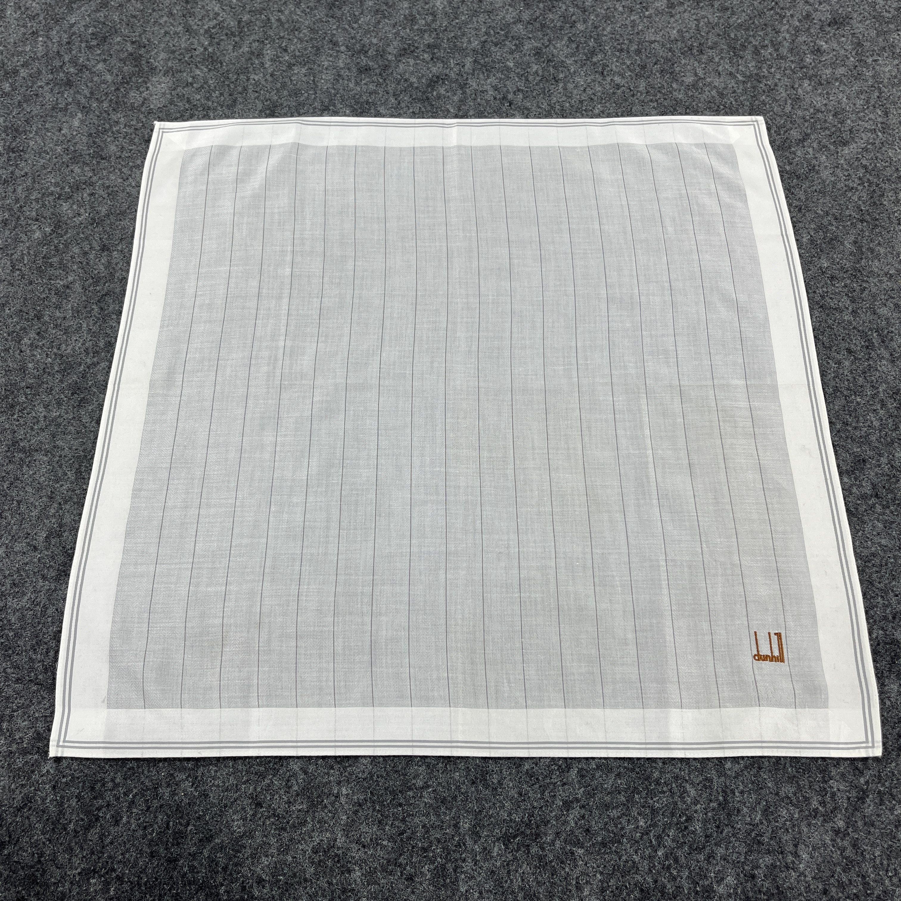 Alfred Dunhill × Vintage Dunhill Handkerchief / Bandana / Neckerchief B240 Size ONE SIZE - 1 Thumbnail