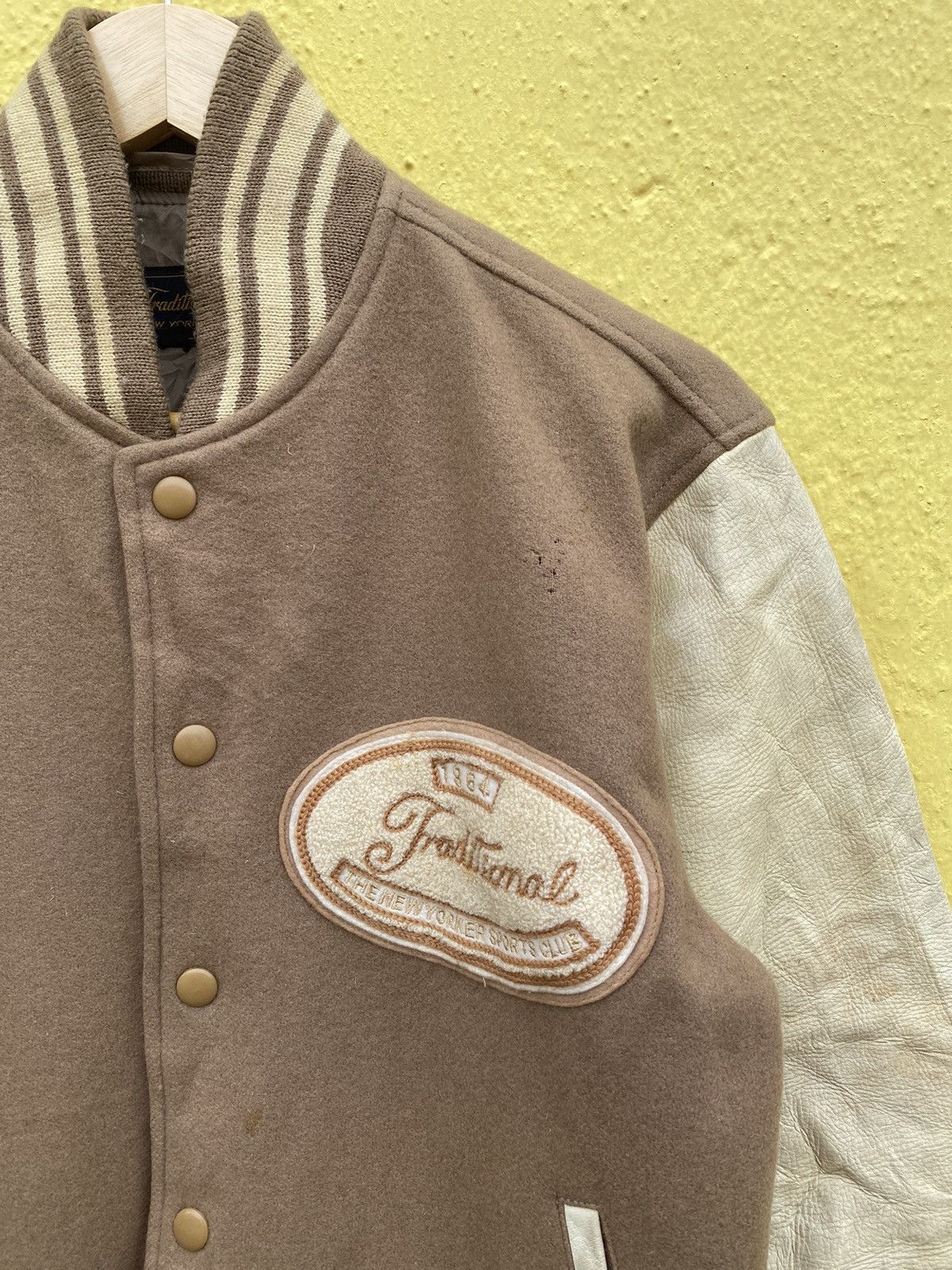 Vintage Vintage traditional embroidery varsity jacket Size US M / EU 48-50 / 2 - 6 Thumbnail